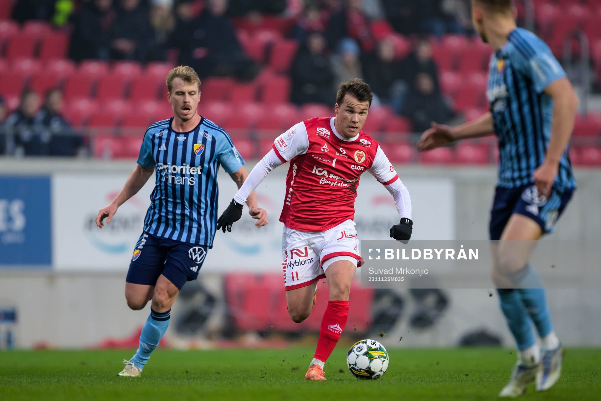 Djurgårdens Rasmus Schuller och Kalmars Simon Skrabb