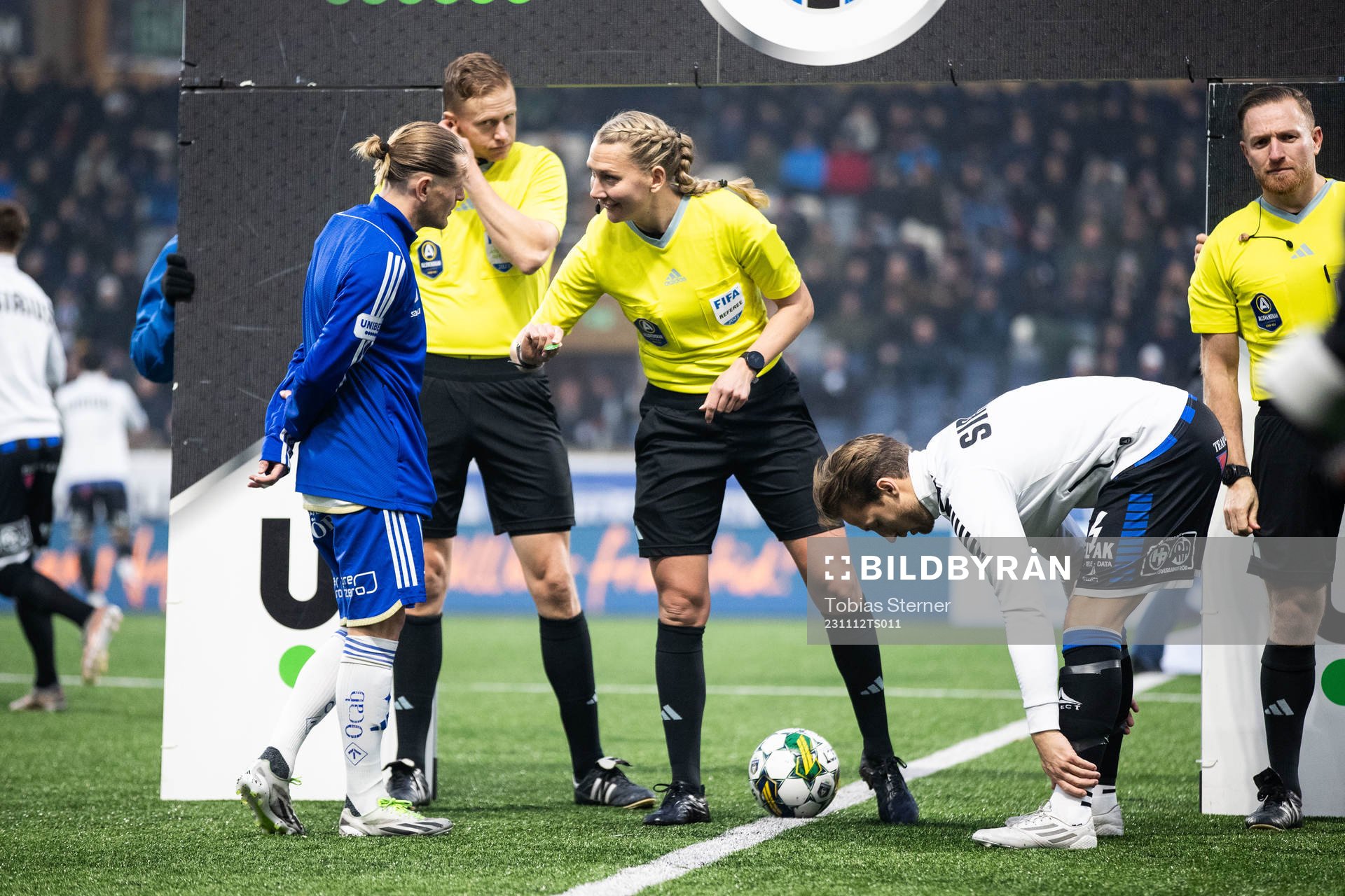 IFK Norrköpings Ari Freyr Skulason, Domare Tess Olofsson