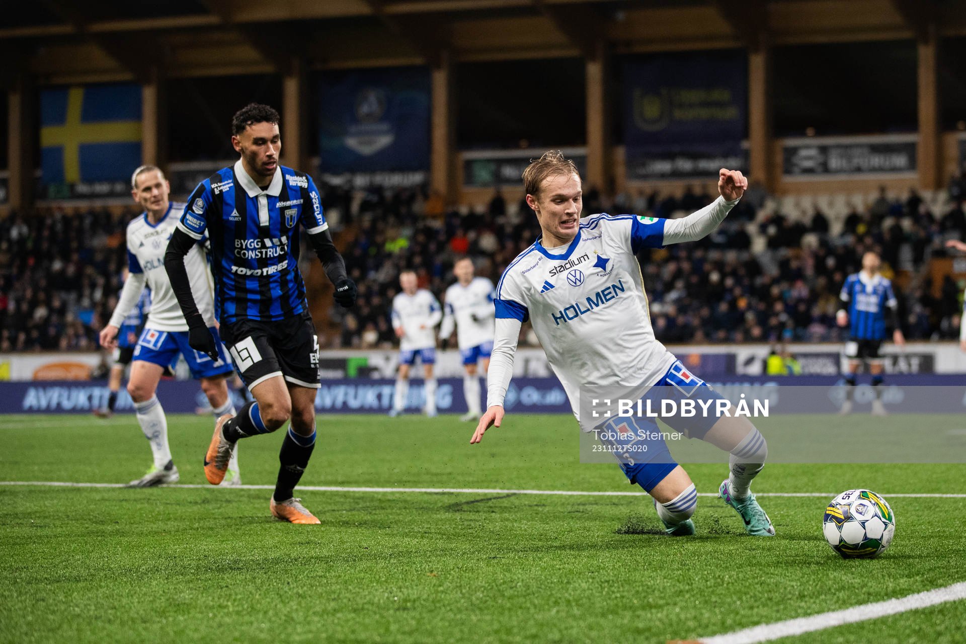 Sirius Joakim Persson och IFK Norrköpings Marcus Baggesen