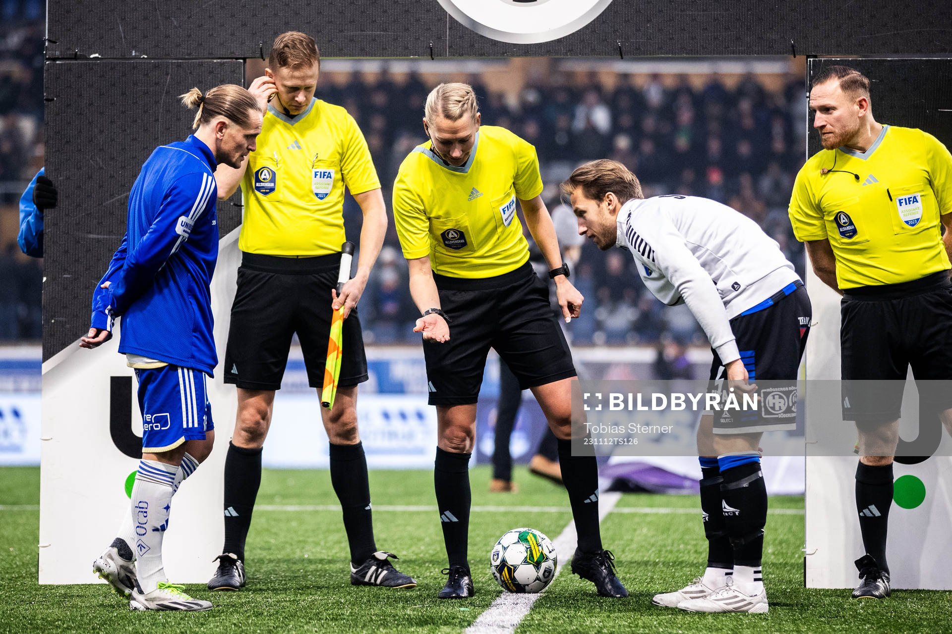 IFK Norrköpings Ari Freyr Skulason, Domare Tess Olofsson