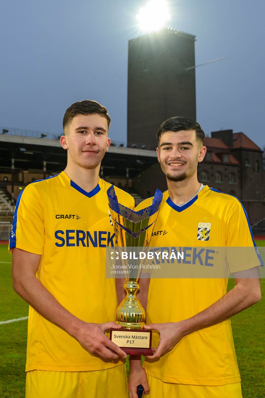 IFK Göteborg spelare jublar