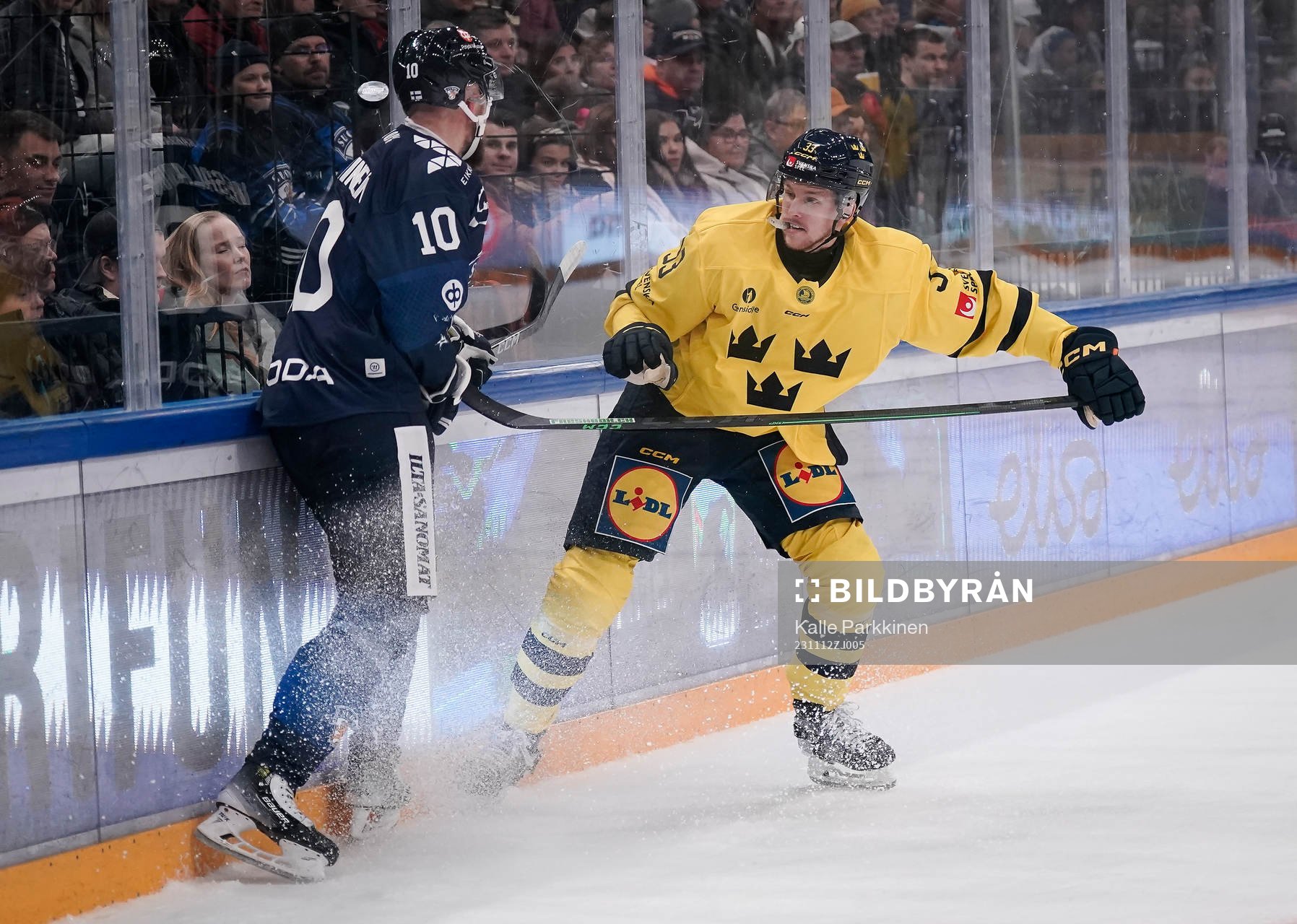 Kristian Vesalainen of Finland and Niklas Hansson of Sweden