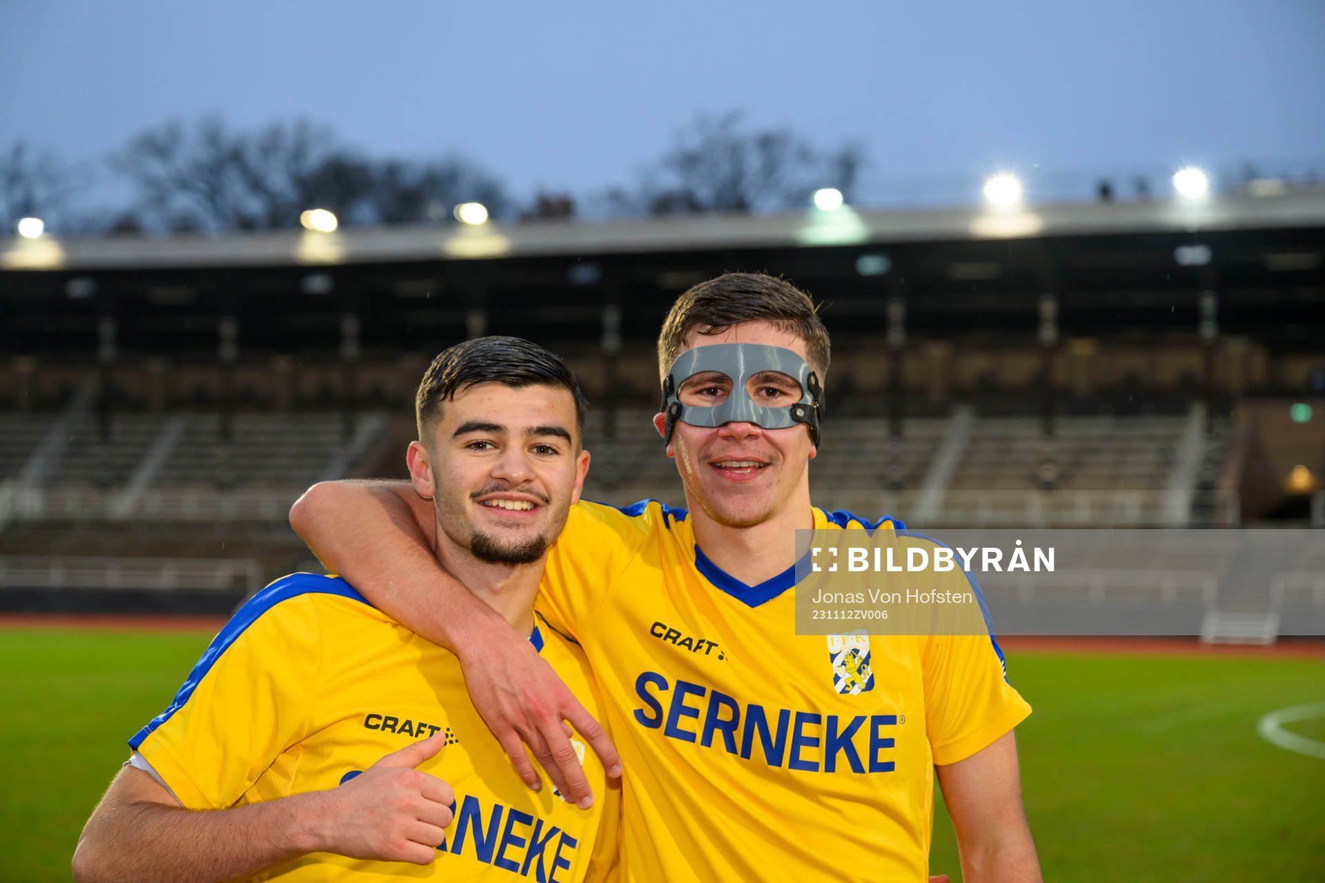 IFK Göteborgs Melvin Koliqi och Edvin Hadzic jublar
