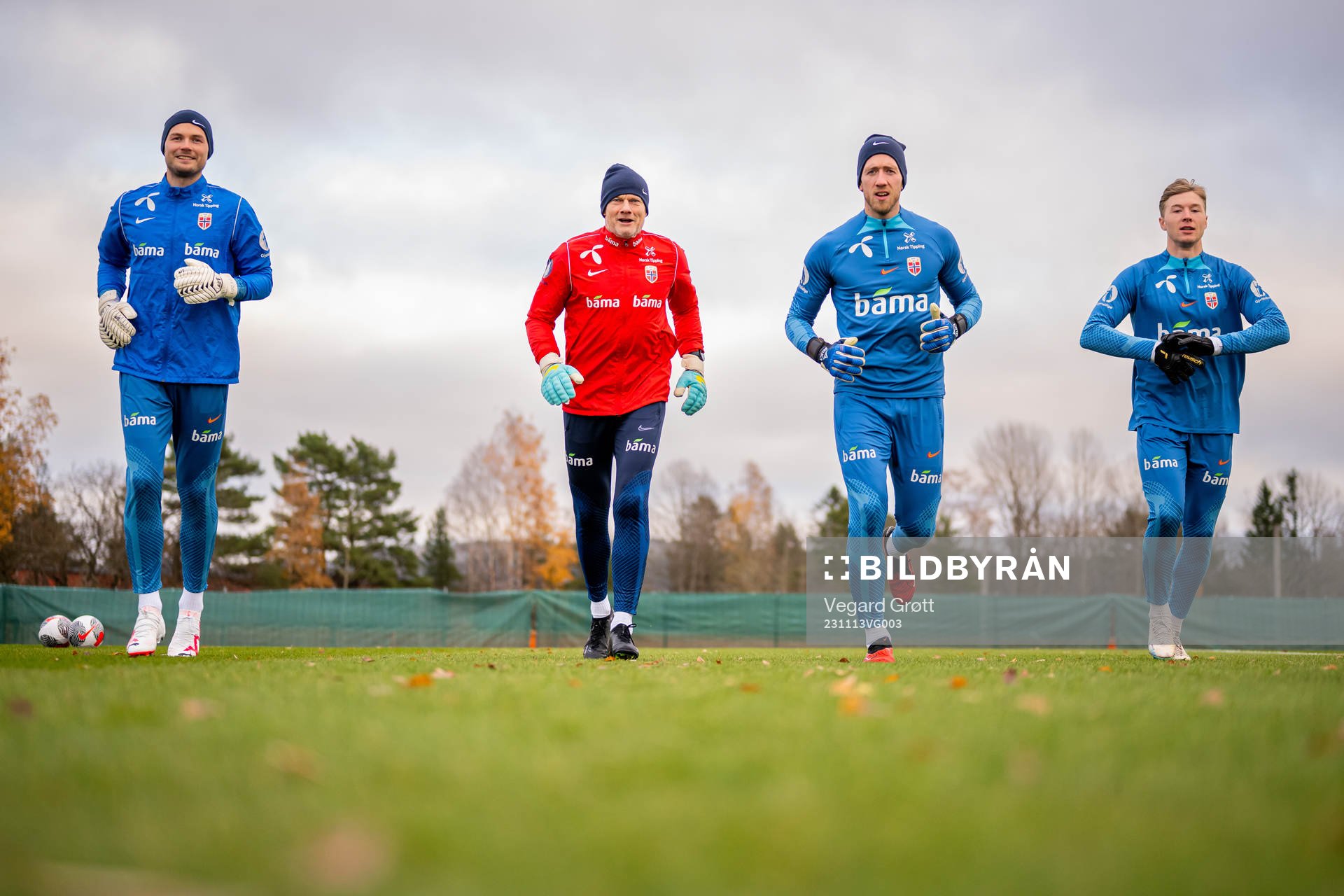Goalkeepers Viljar Myhra, coach Frode Grodås, Egil Selvik