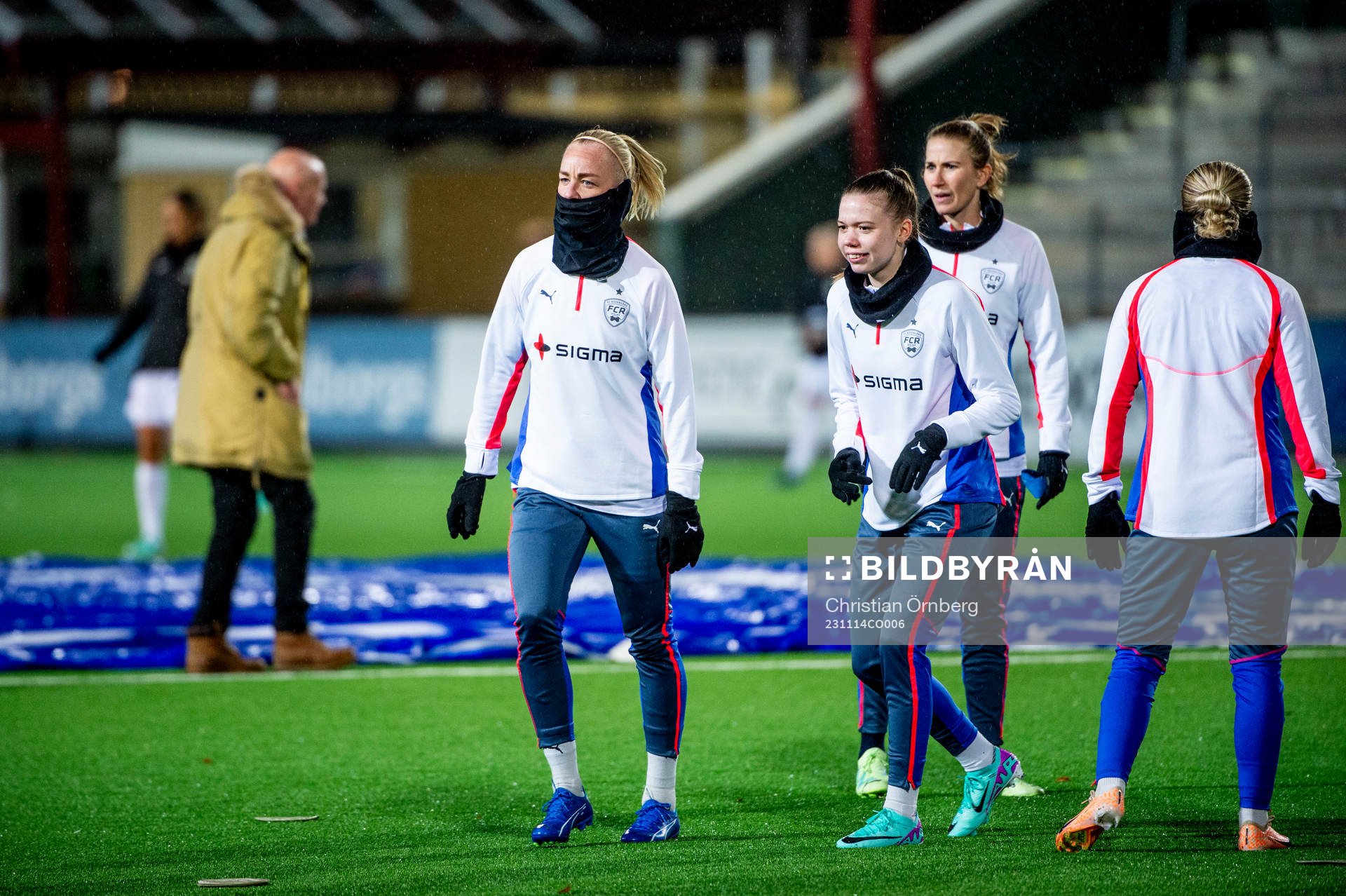 Caroline Seger and Bea Sprung of FC Rosengård ahead of the UEFA Women's Champions League football match between FC Rosengård and Eintracht Frankfurt on November 14, 2023 in Malmö.