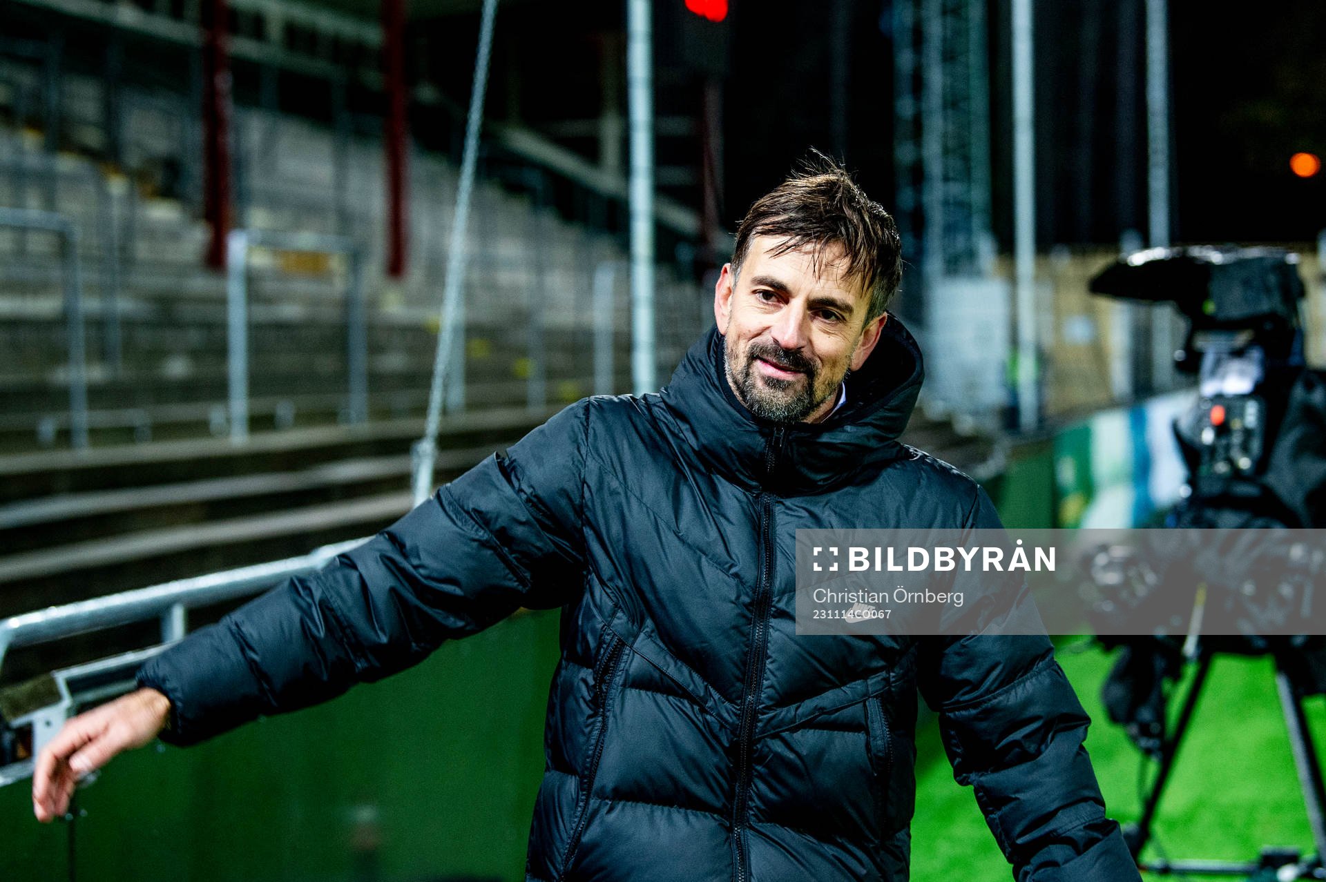 Head coach Nikolaos Arnau of Eintracht Frankfurt after the UEFA Women's Champions League football match between FC Rosengård and Eintracht Frankfurt on November 14, 2023 in Malmö.