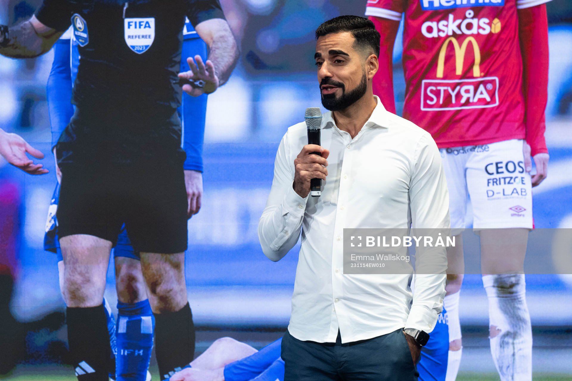 Mohammed Al-Hakim delar ut Domarnas Pris