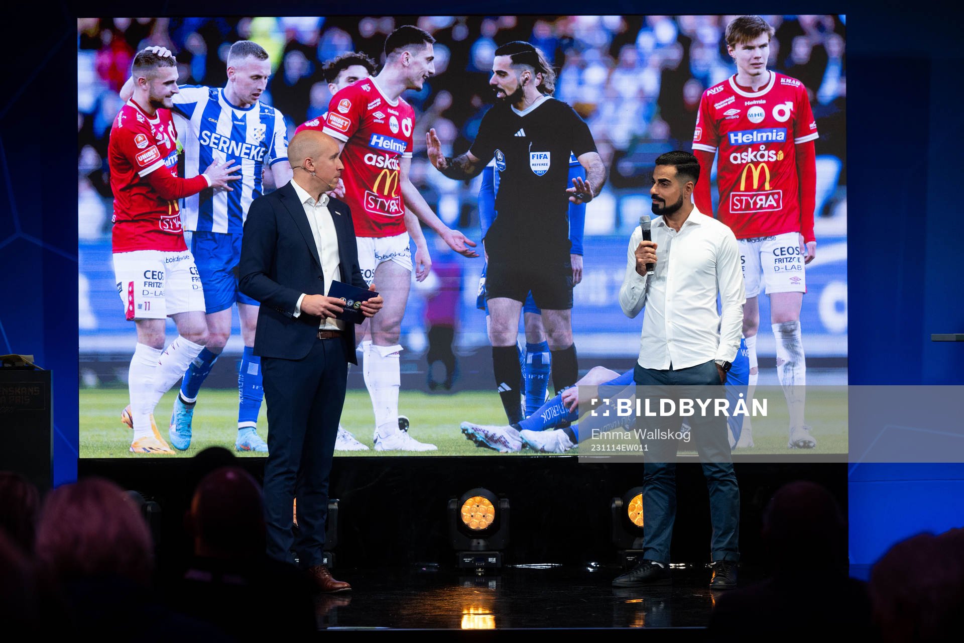 Mohammed Al-Hakim delar ut Domarnas Pris