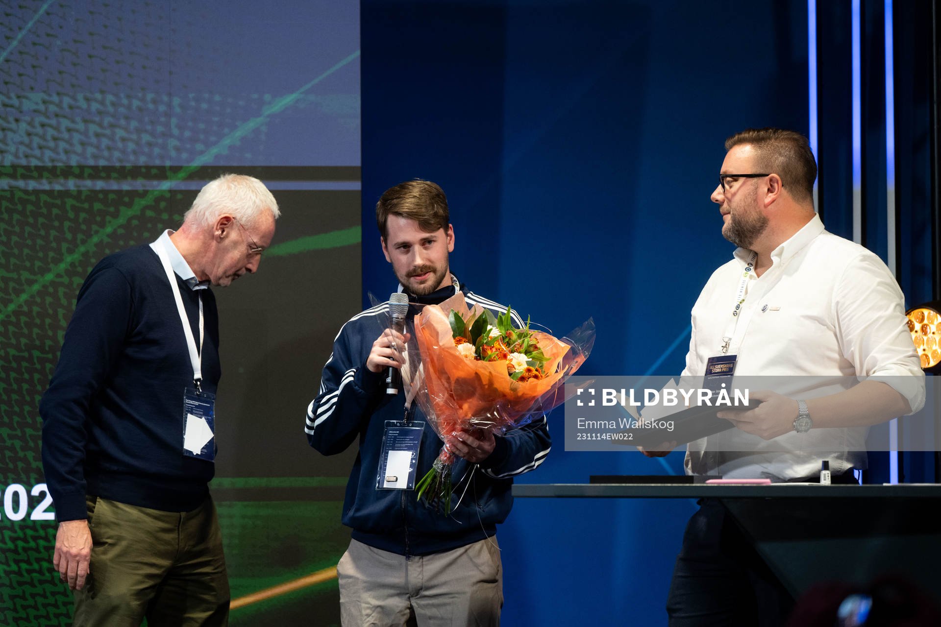 Per Eliasson, Chef Delegater Svensk Elitfotboll, delar ut