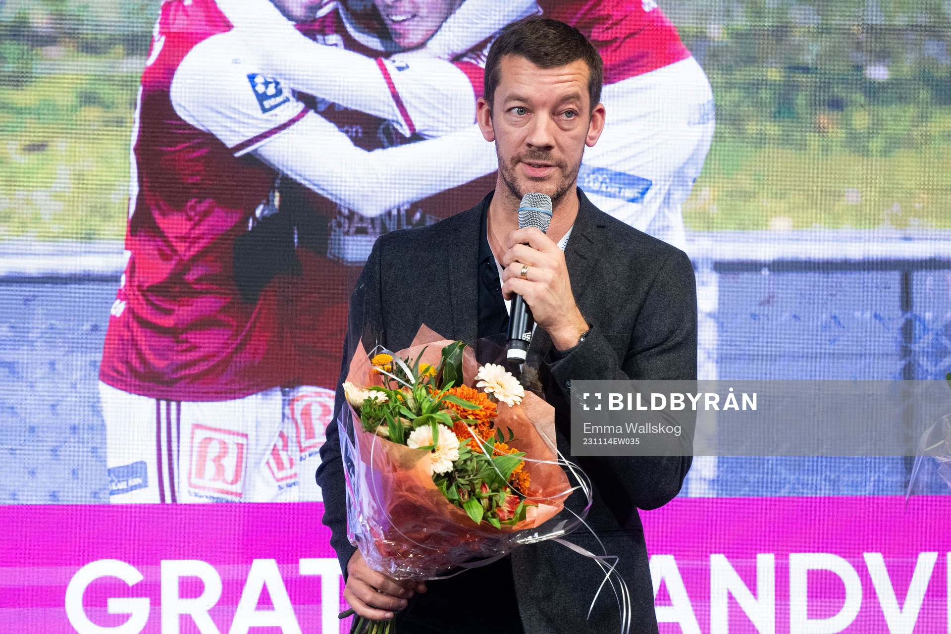 Bengt Bäckman, Ordförande IK Oddevold, hyllas för