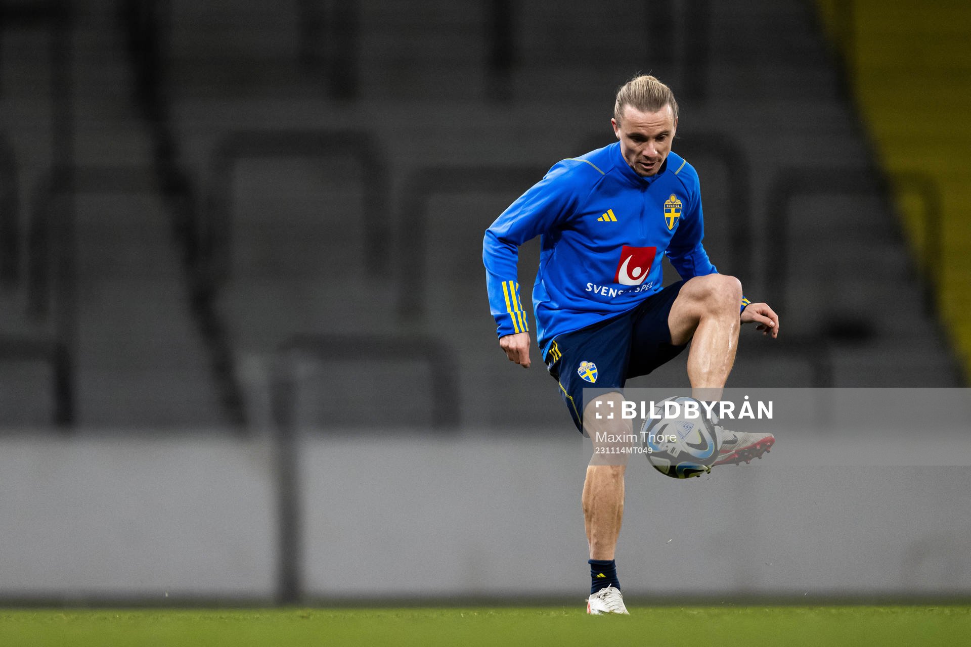 Niklas Hult of the Swedish national football team during a training session on November 14, 2023 in Stockholm.