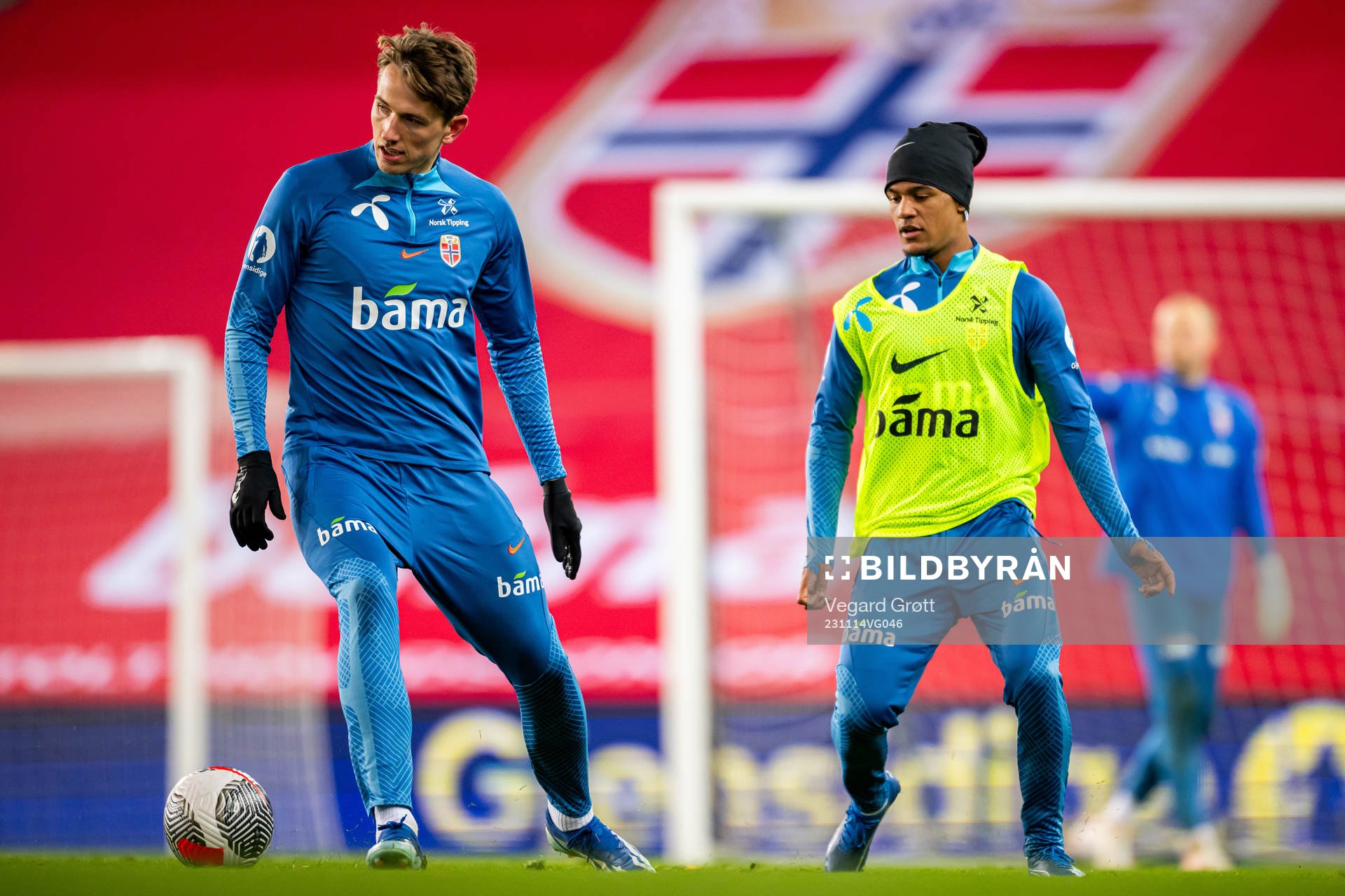 Sander Berge and Oscar Bobb of the Norwegian national