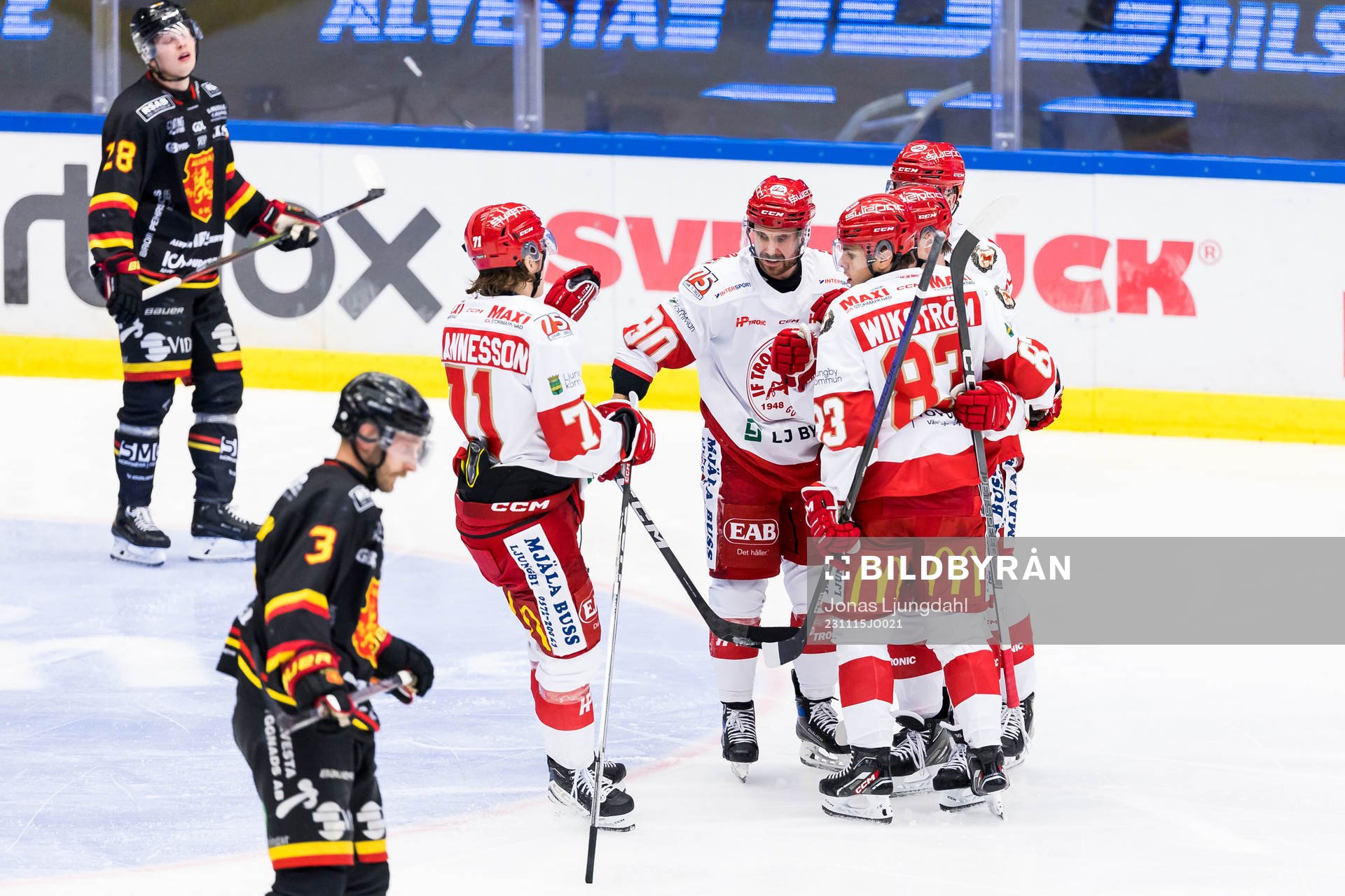 Troja/Ljungbys spelare jublar