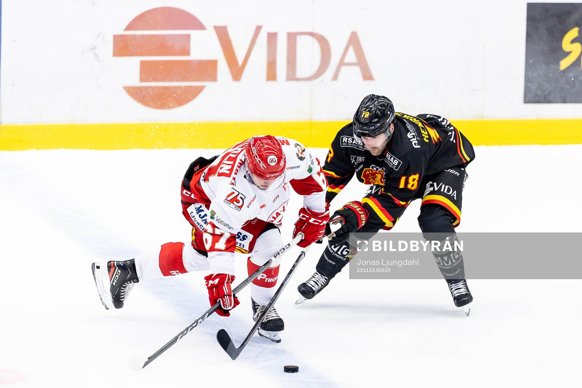 Troja/Ljungbys Lukas Macklin och Alvestas Hampus Henriksson