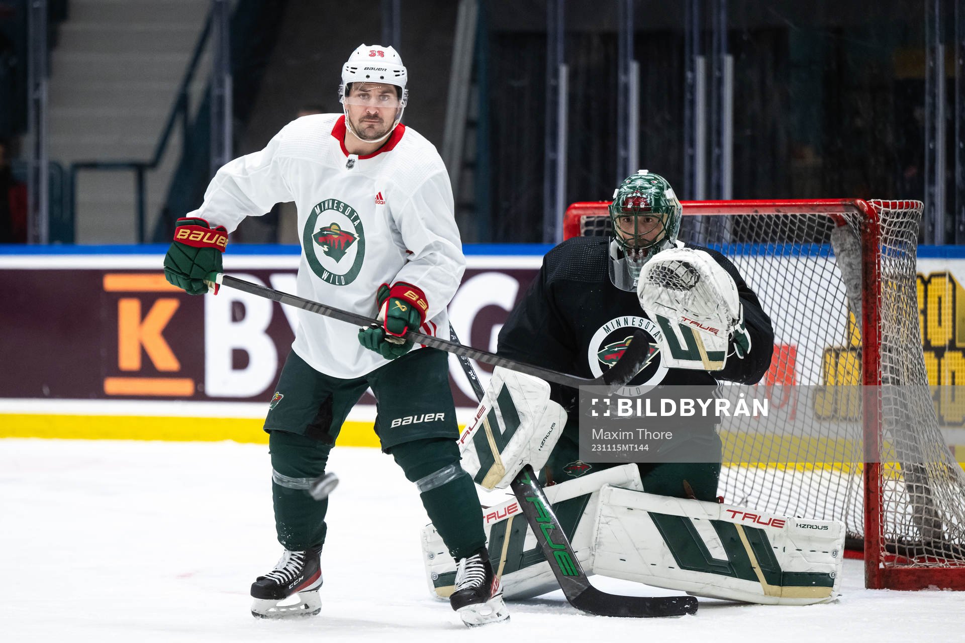 Mats Zuccarello and goaltender Marc-Andre Fleury of