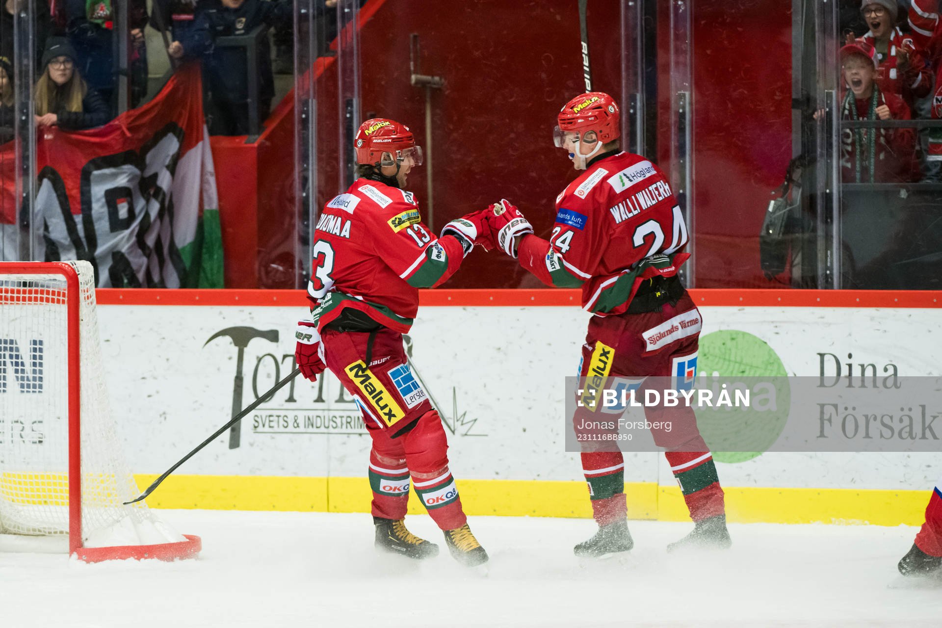 MoDos Mikael Ruohomaa jublar med Erik Walli Walterholm