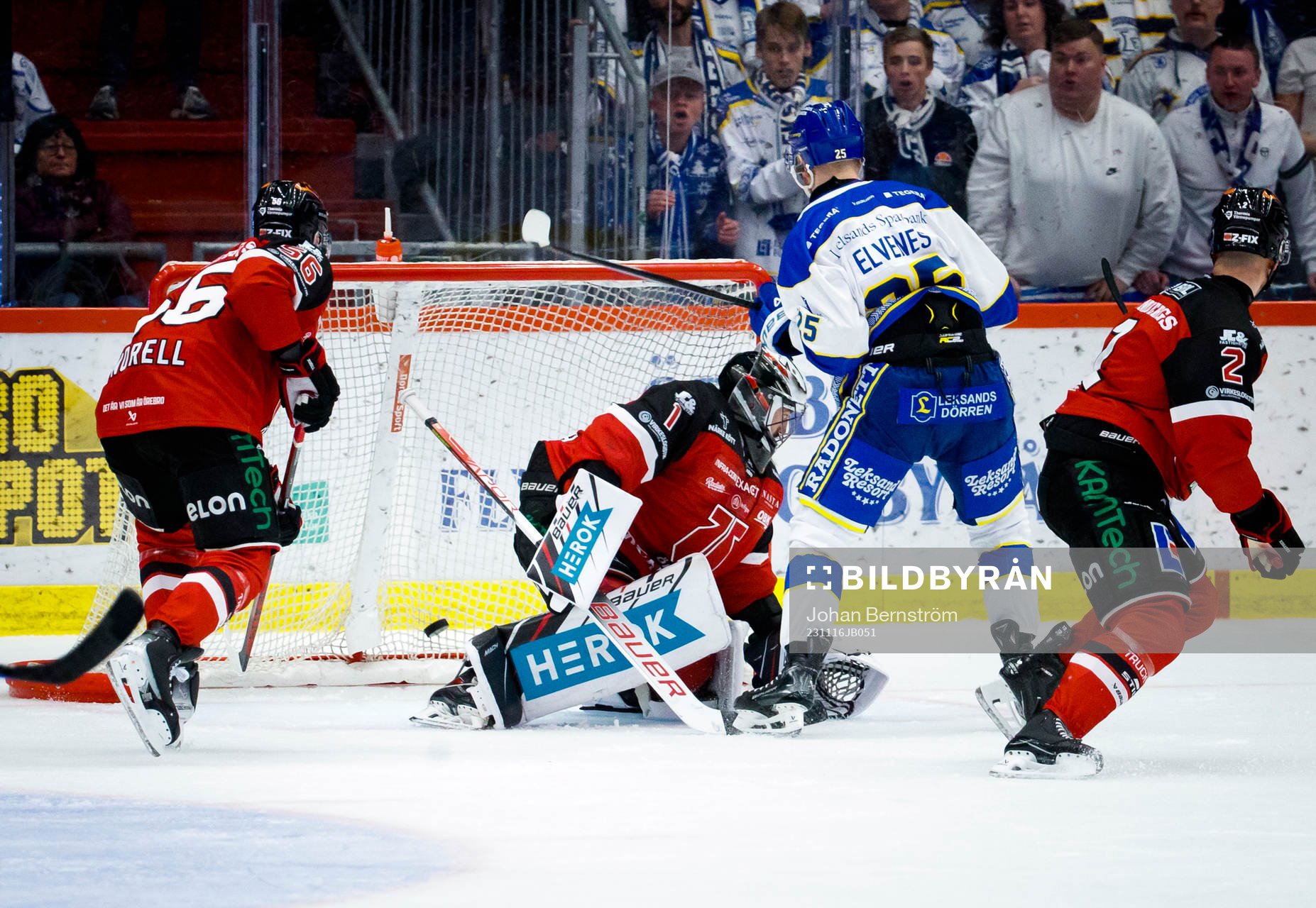 Örebros målvakt Jhonas Enroth och Leksands Lucas Elvenes