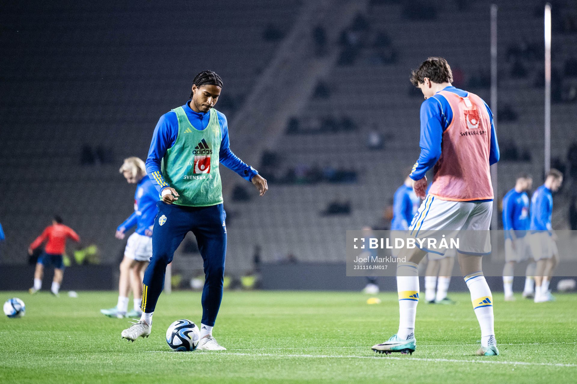 Jens Cajuste and Victor Nilsson Lindelöf of Sweden