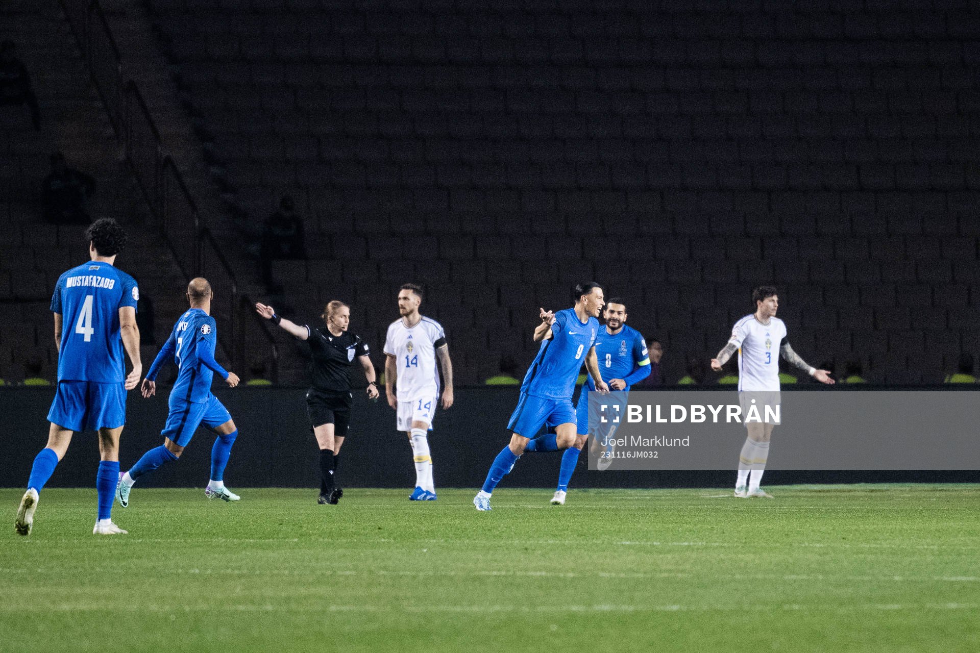 Renat Dadasov of Azerbaijan celebrates