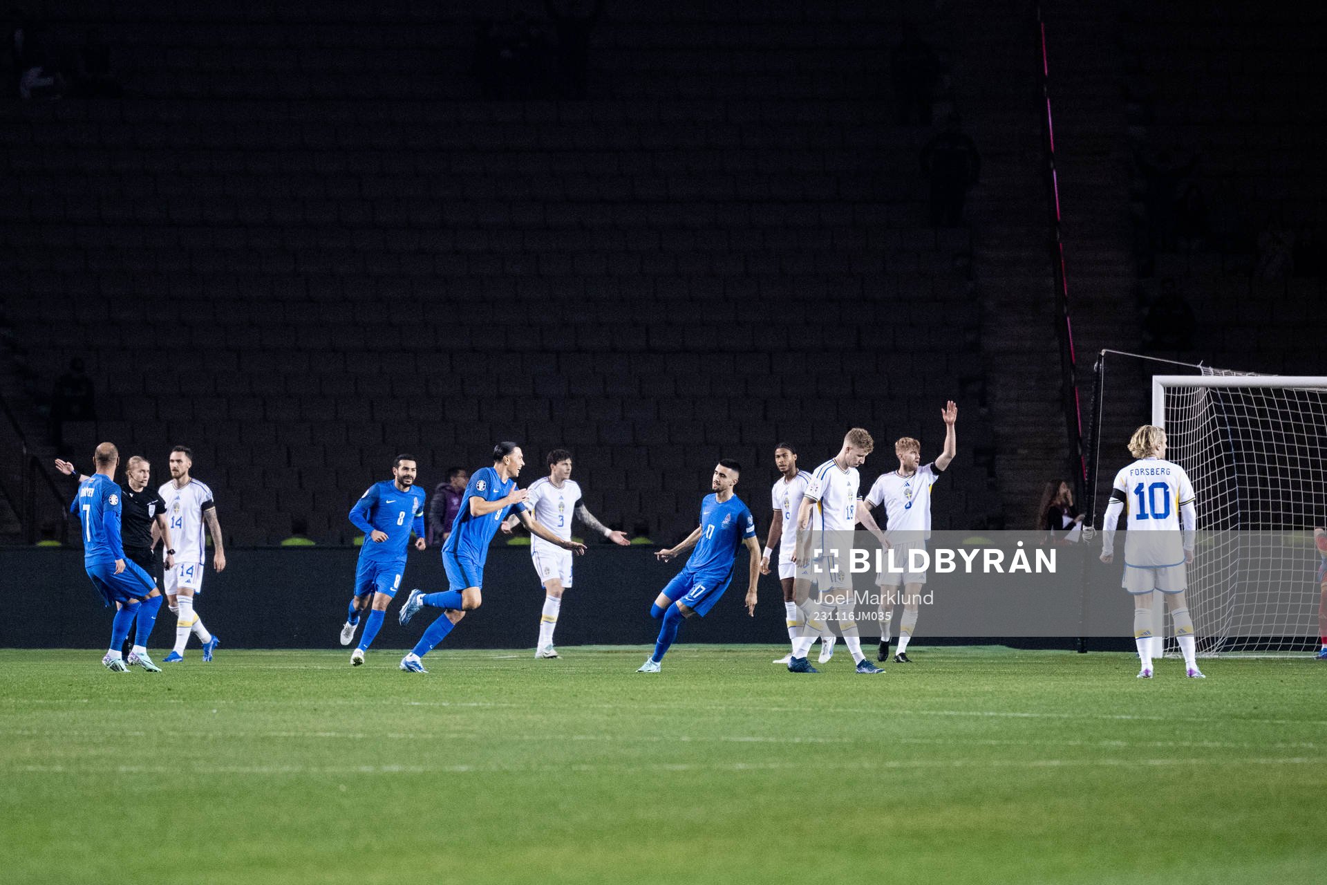 Renat Dadasov of Azerbaijan celebrates