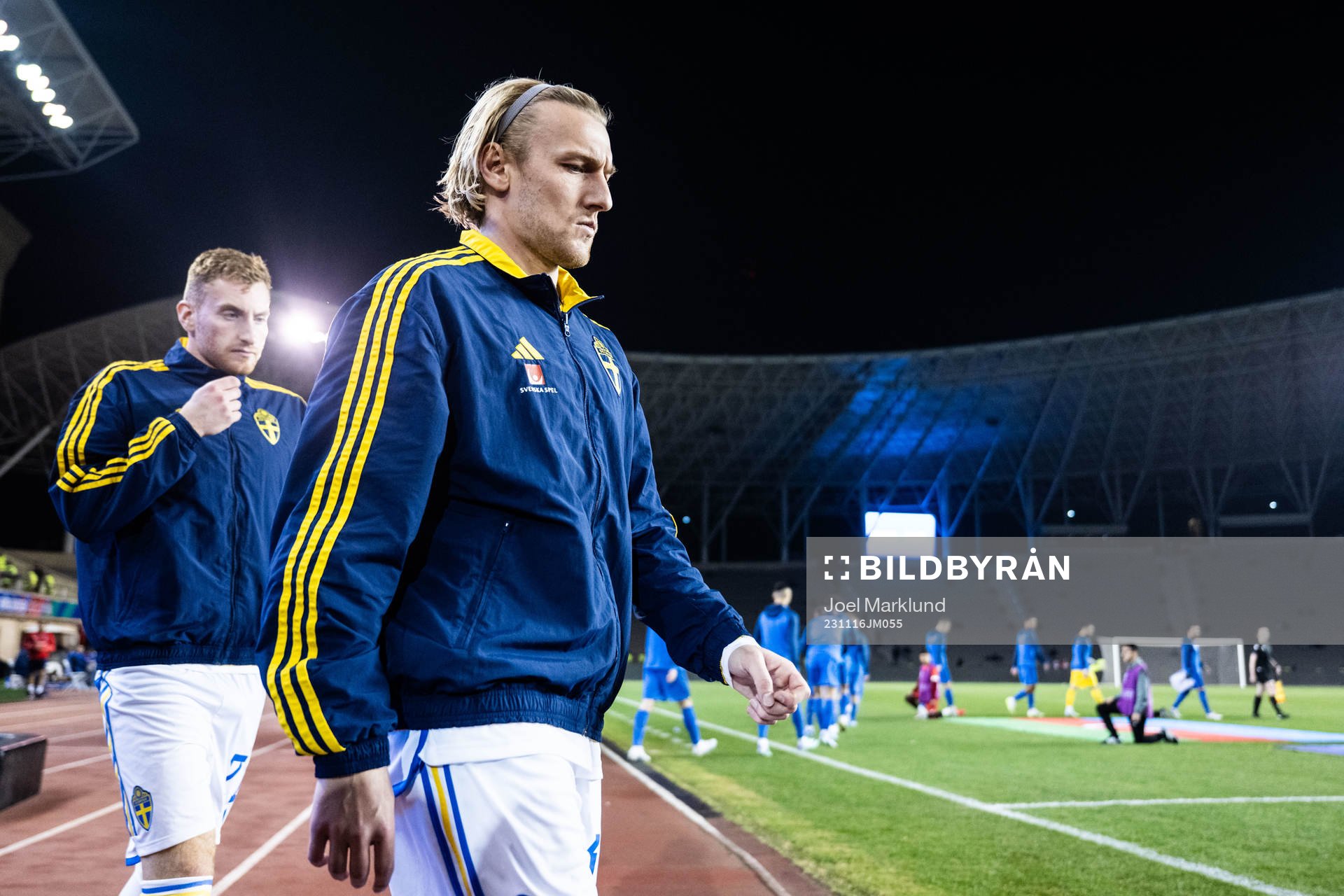 Dejan Kulusevski and Emil Forsberg of Sweden