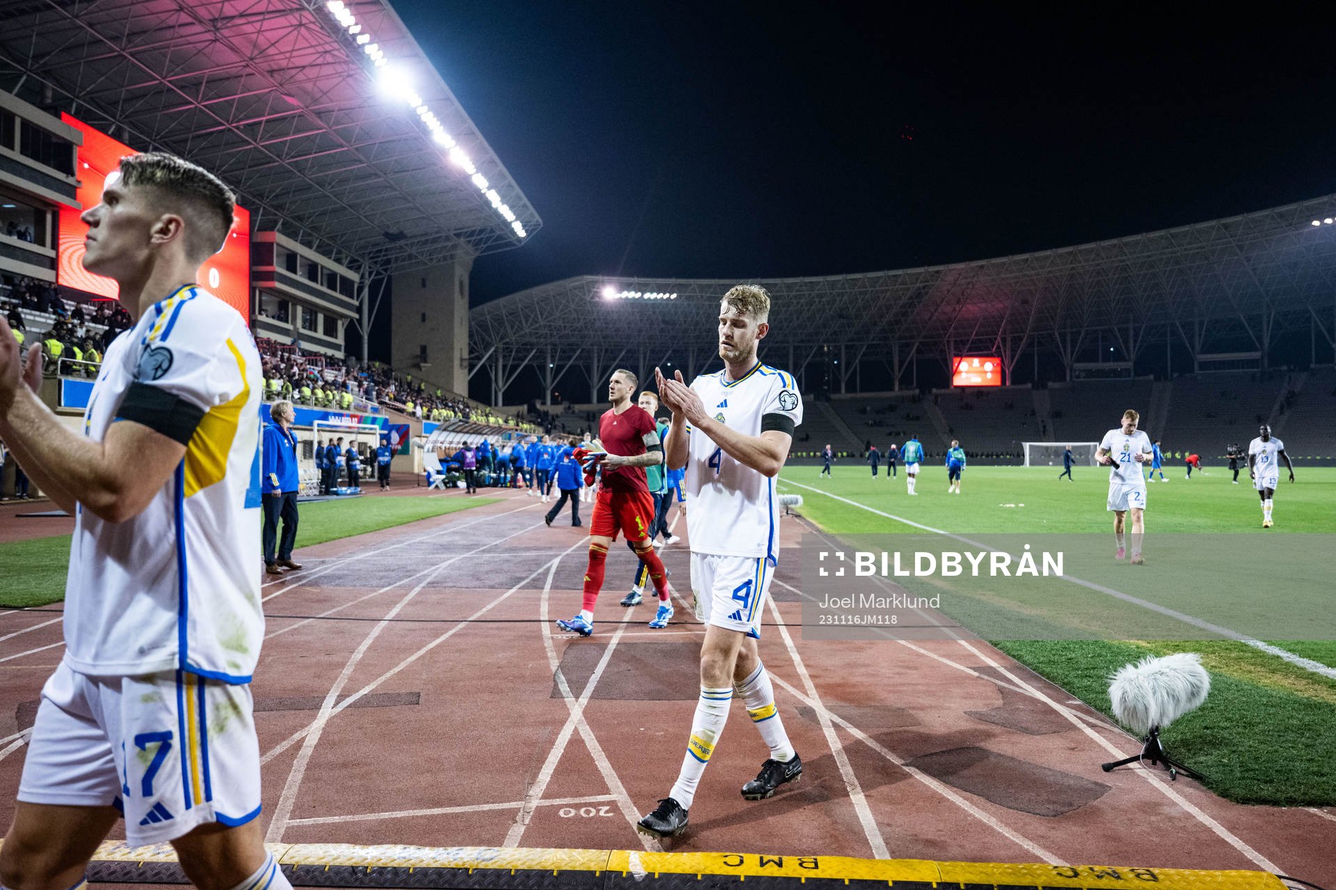 Viktor Gyökeres, Filip Helander and goalkeeper Robin Olsen of Sweden after the UEFA Euro Qualifier football match between Azerbaijan and Sweden on November 16, 2023 in Baku.