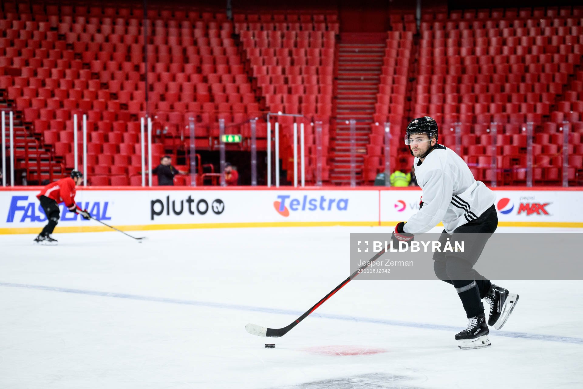 Erik Brännström <u<during a practice session with Ottawa