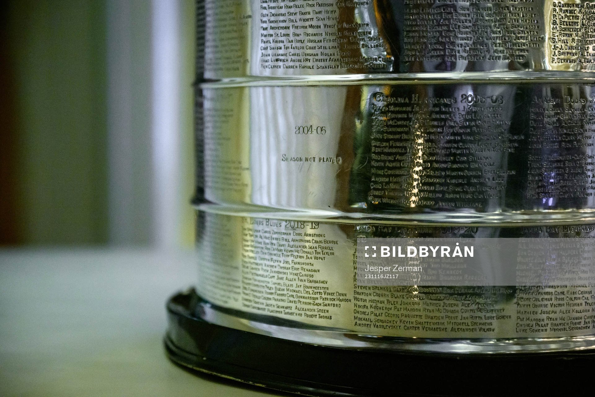 Engraving from the 2004-05 season