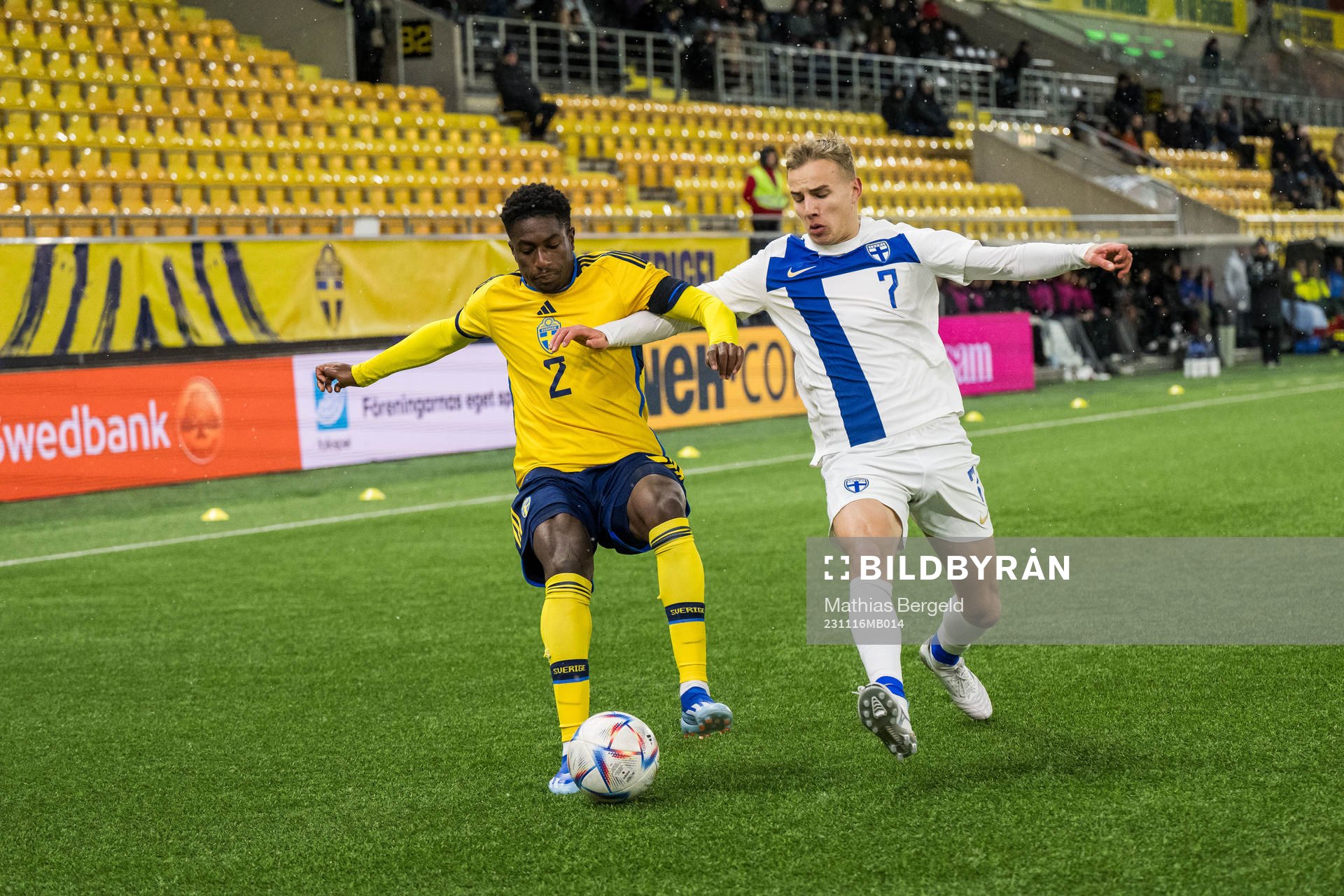 Josafat Mendes of Sweden and Topi Keskinen of Finland