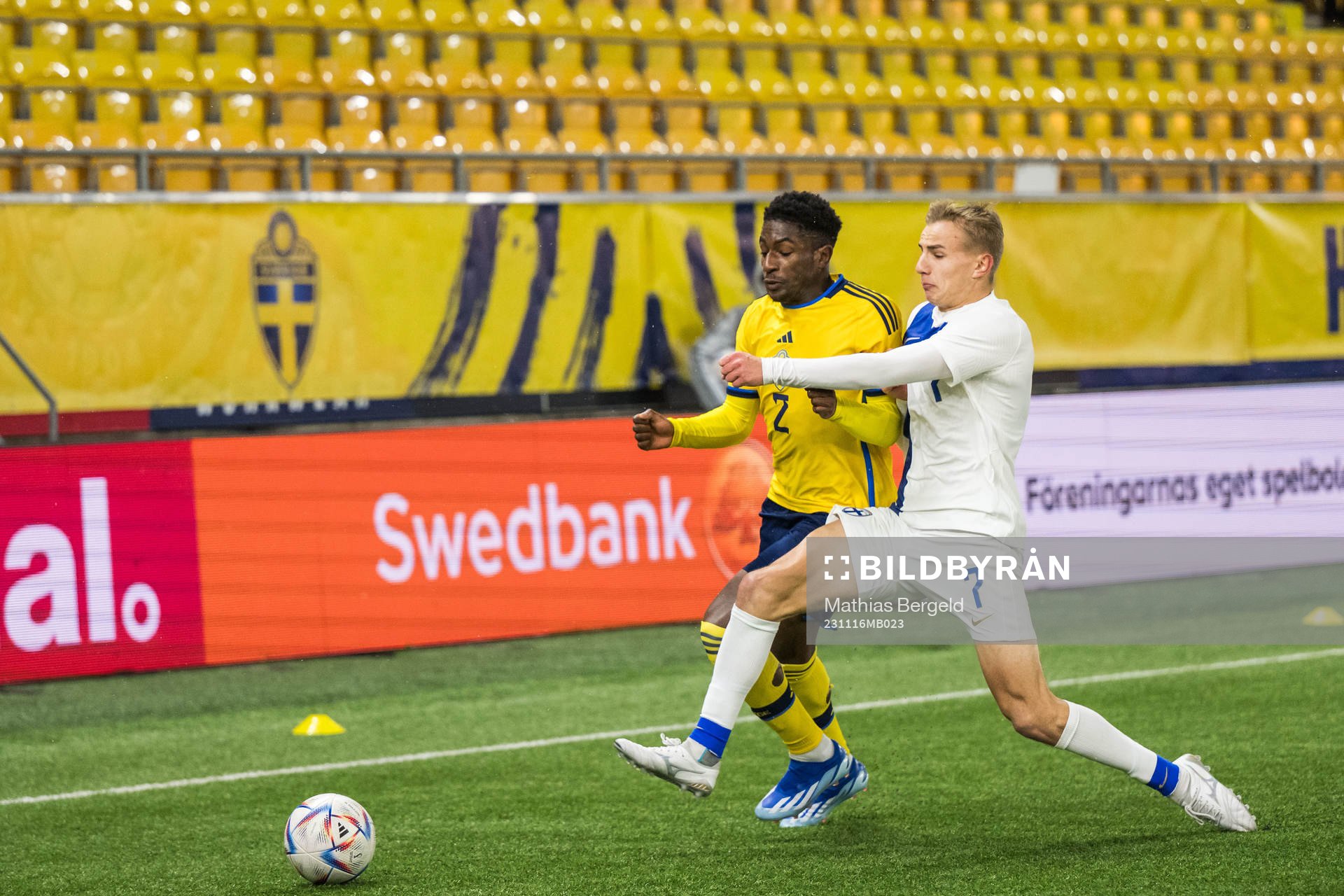 Josafat Mendes of Sweden and Topi Keskinen of Finland