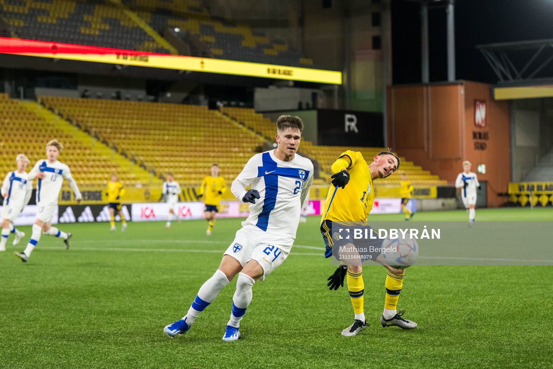 Eetu Mömmö of Finland and Noah Persson of Sweden