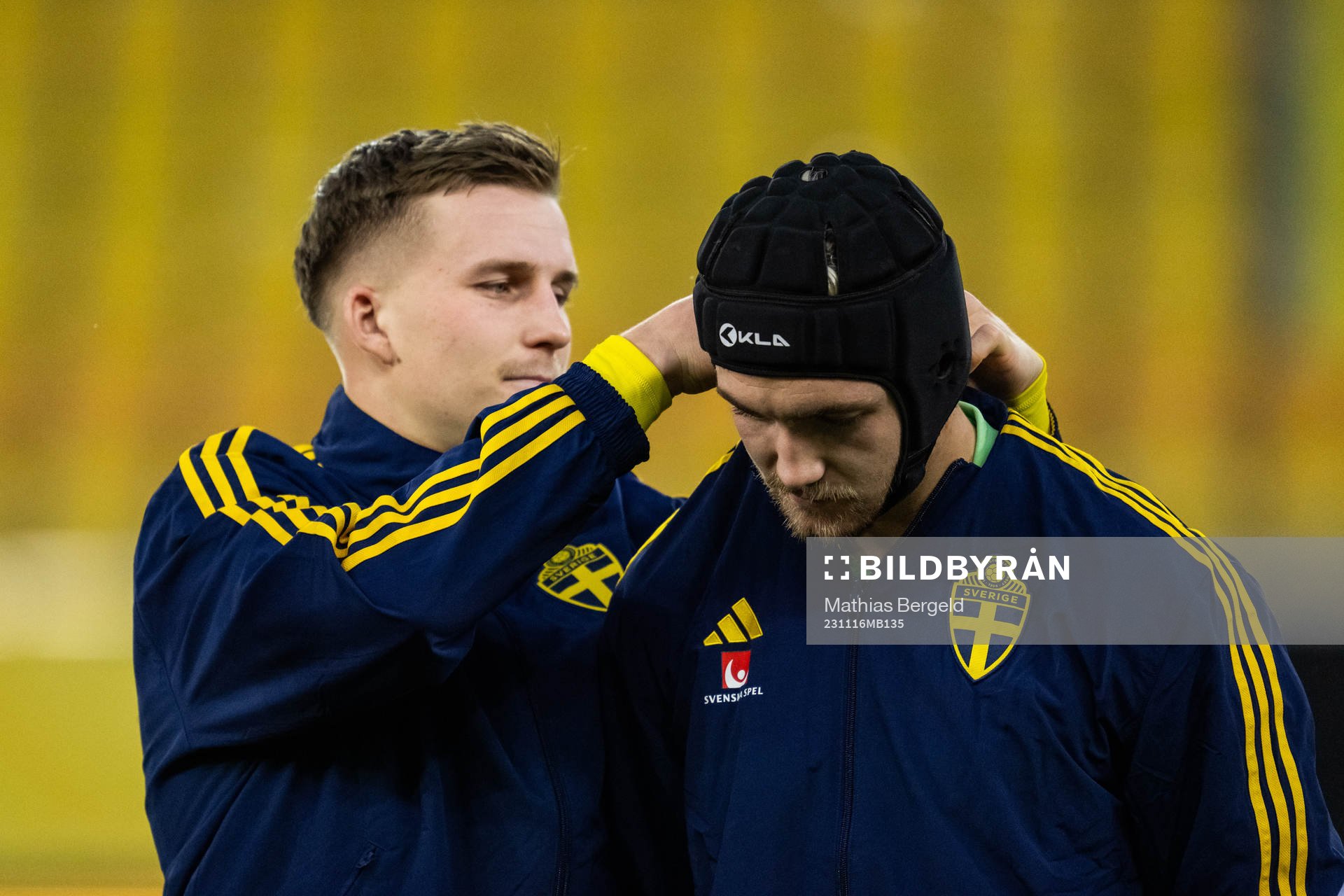Casper Widell and goalkeeper Noel Törnqvist of Sweden