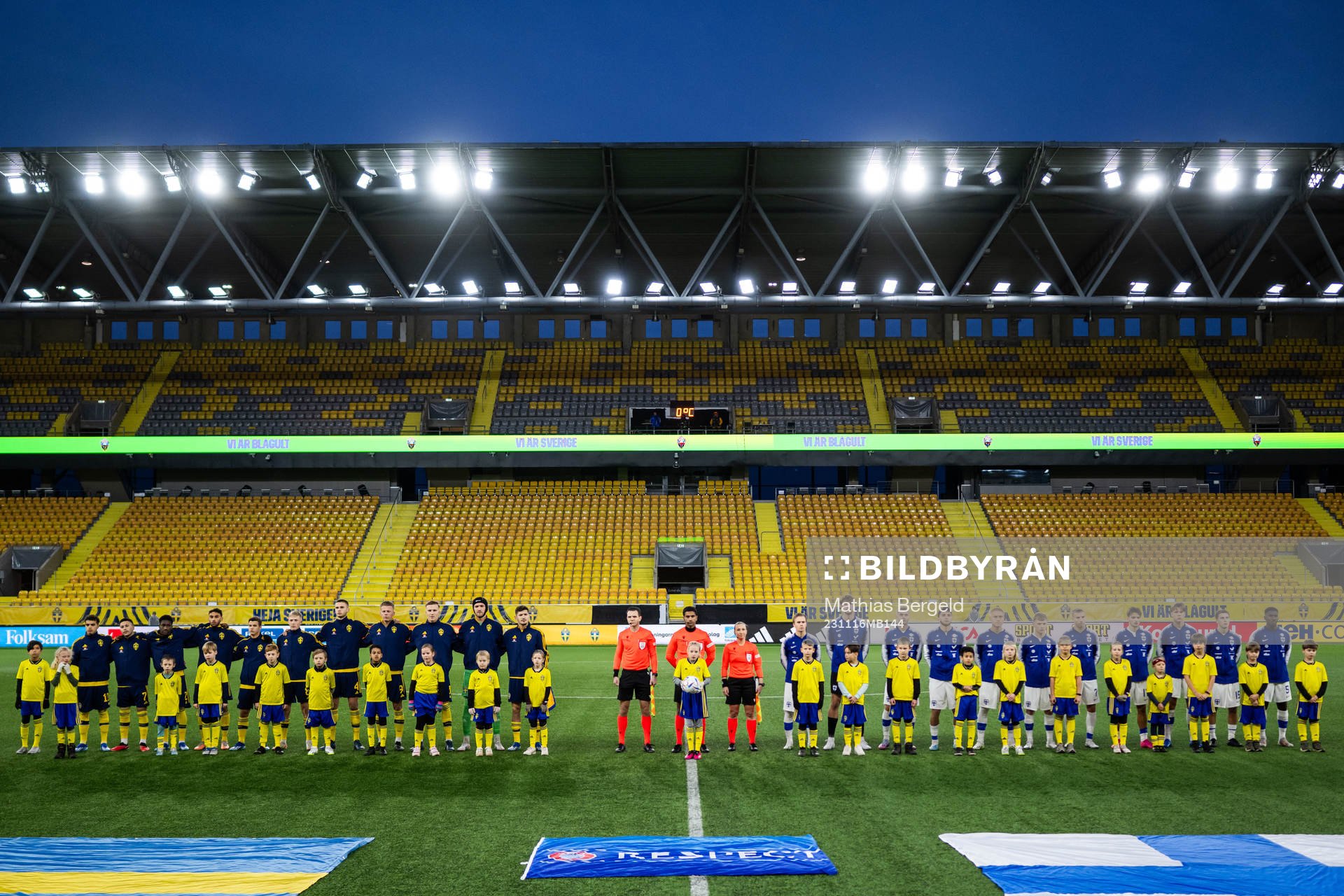 Players of Sweden and of Finland