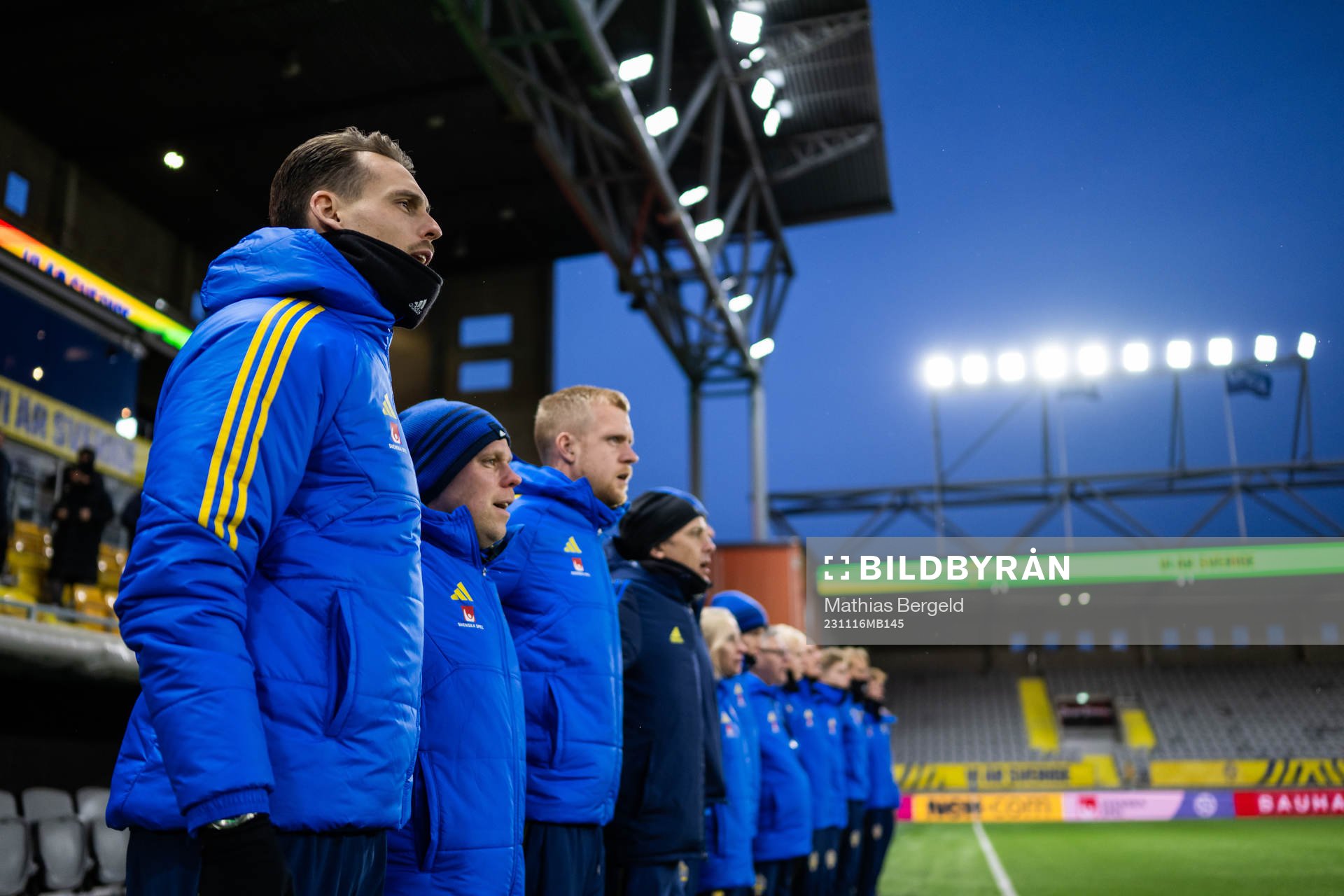 Head coach Daniel Bäckström of Sweden