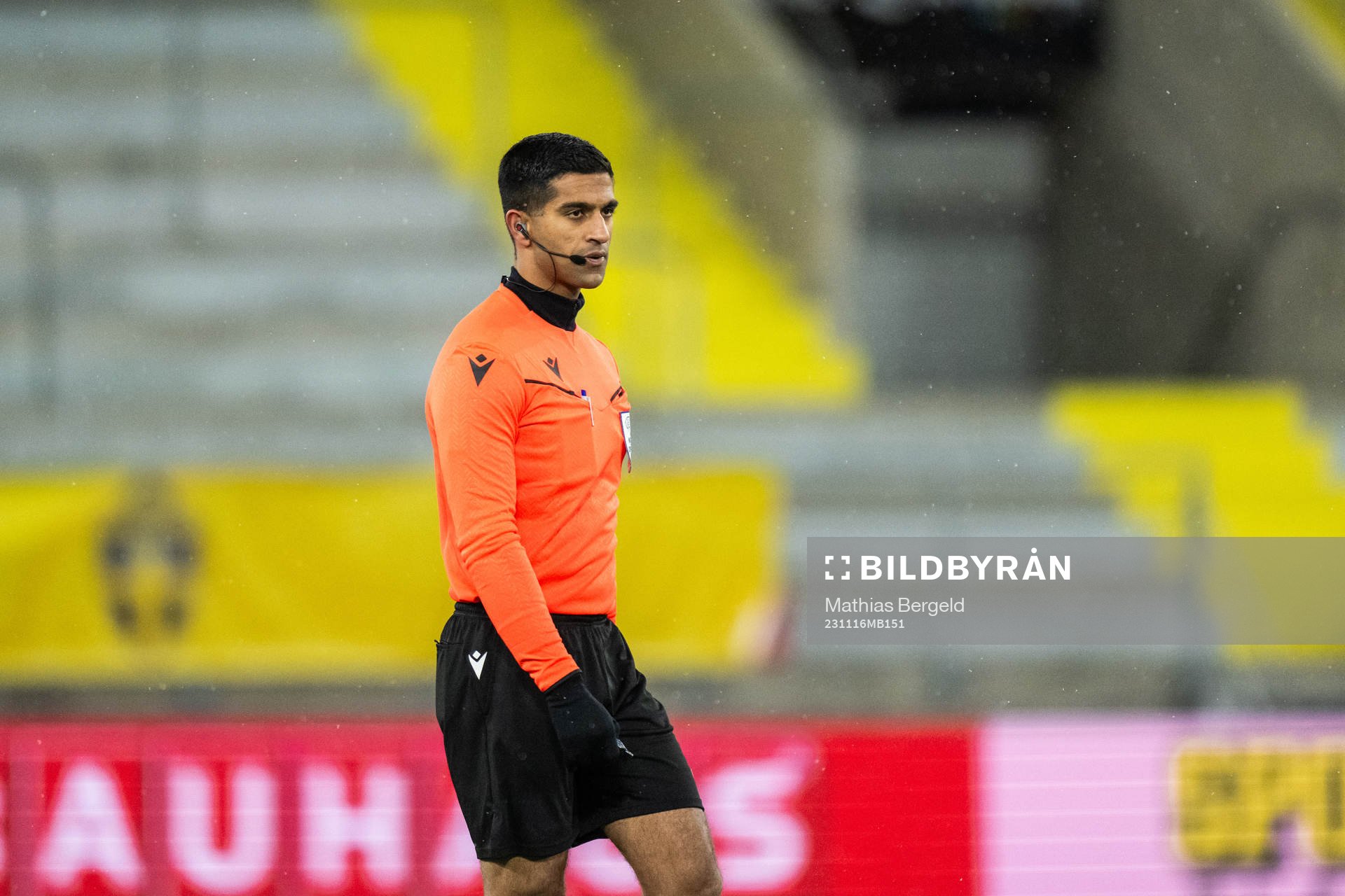 Referee Usman Aslam