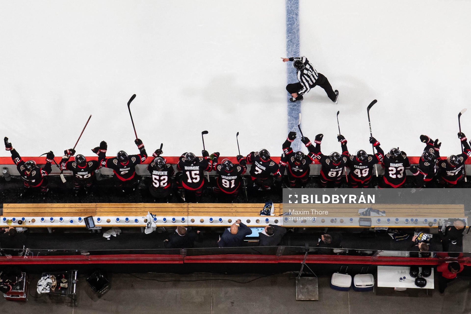 The players of of Ottawa Senators celebrate