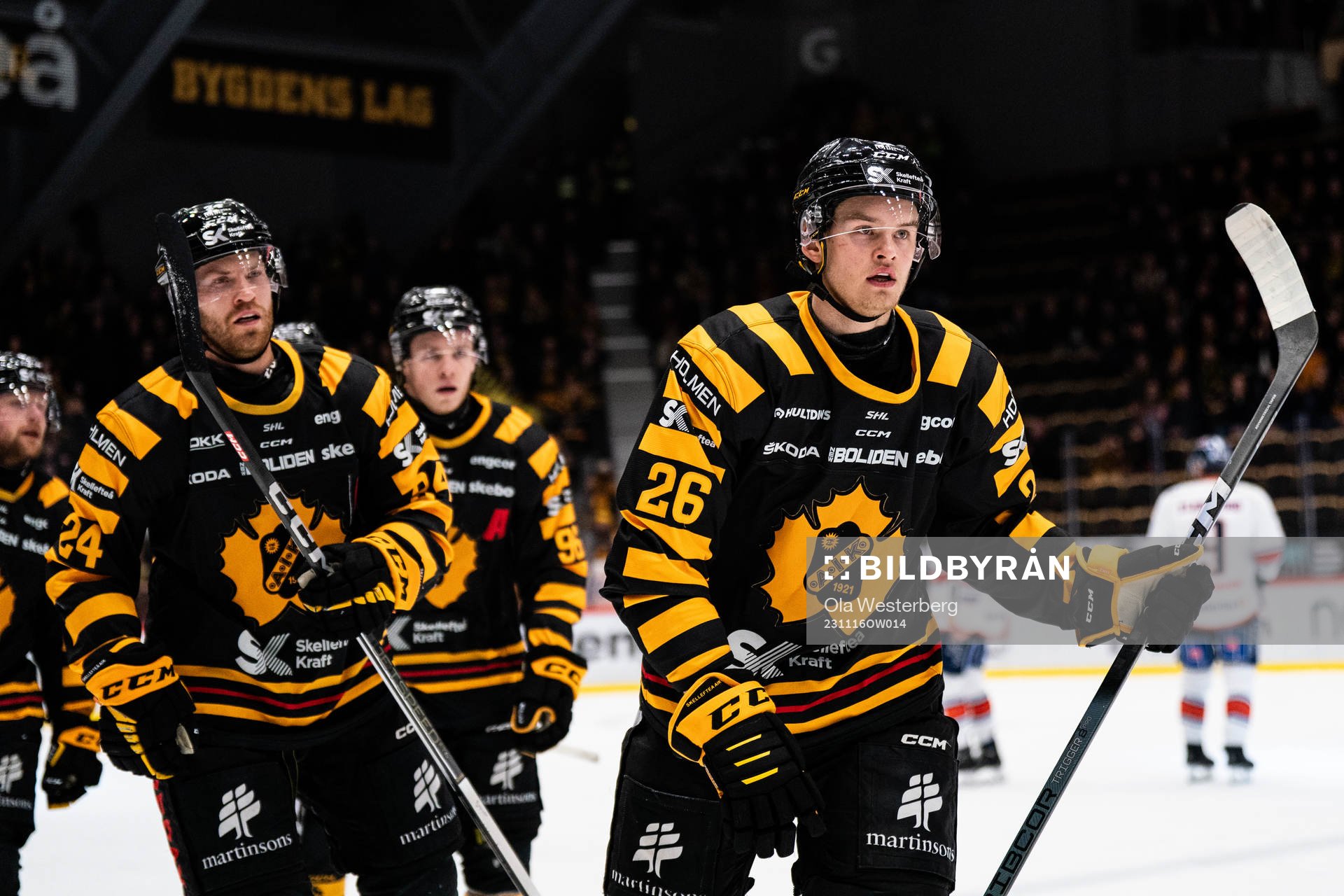 Skellefteås Oscar Lindberg och Simon Robertsson jublar