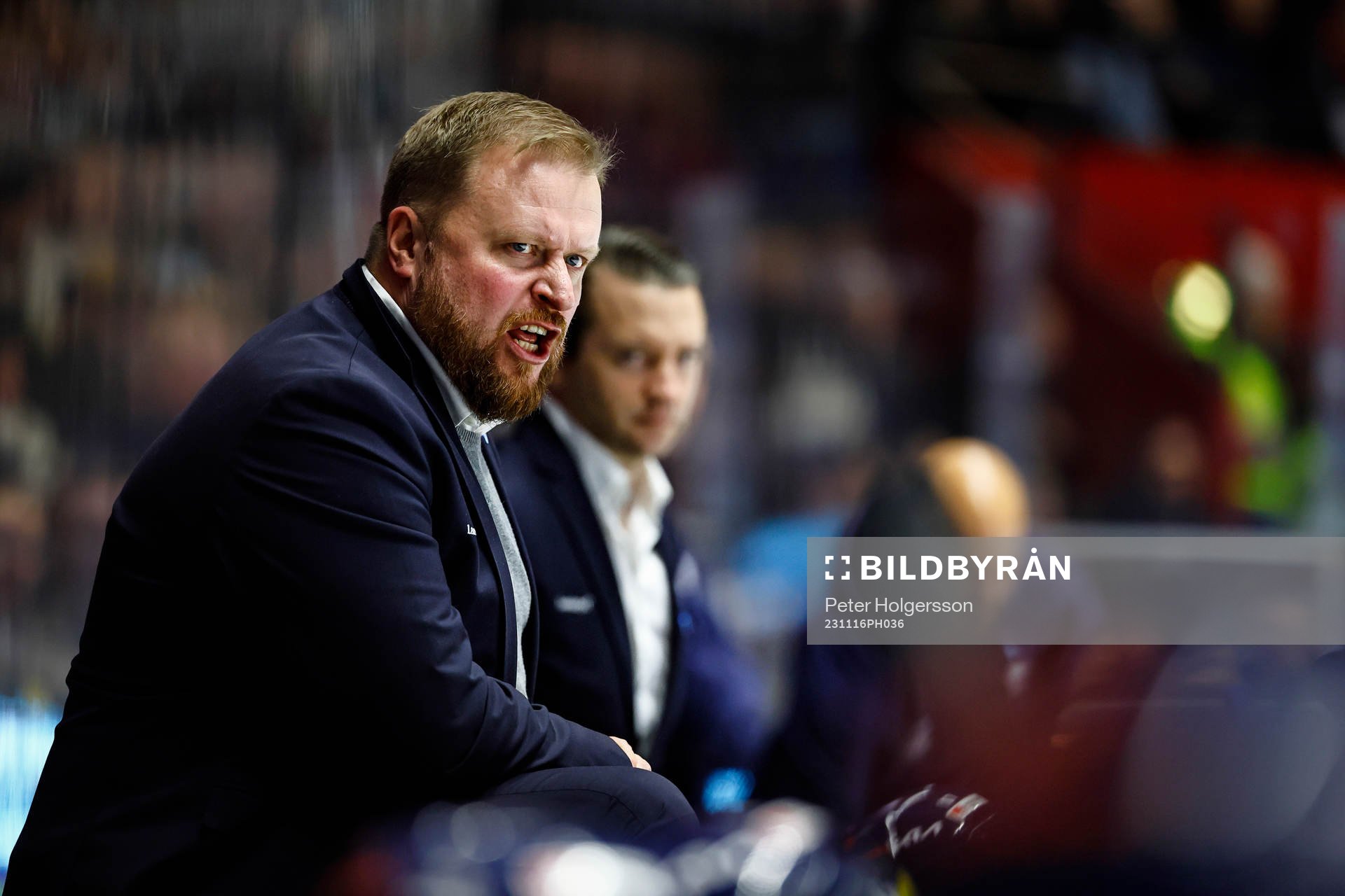 Linköpings tränare Klas Östman reagerar