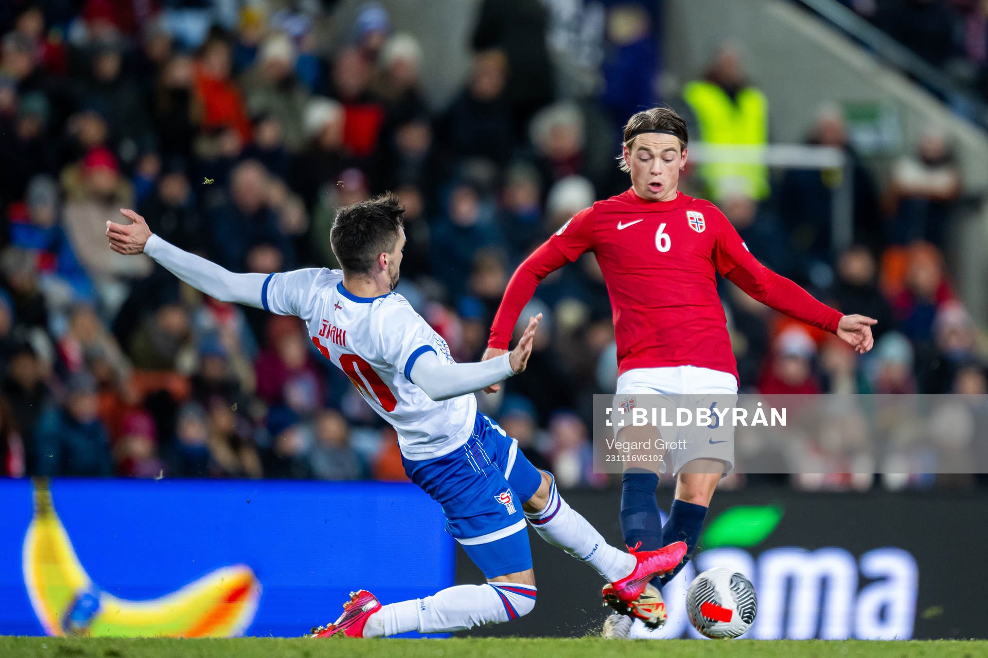 René Joensen of Faroe Islands and Patrick Berg of Norway