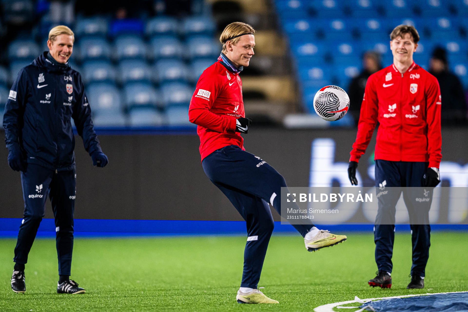 Tobias Fjeld Gulliksen of Norway warms up