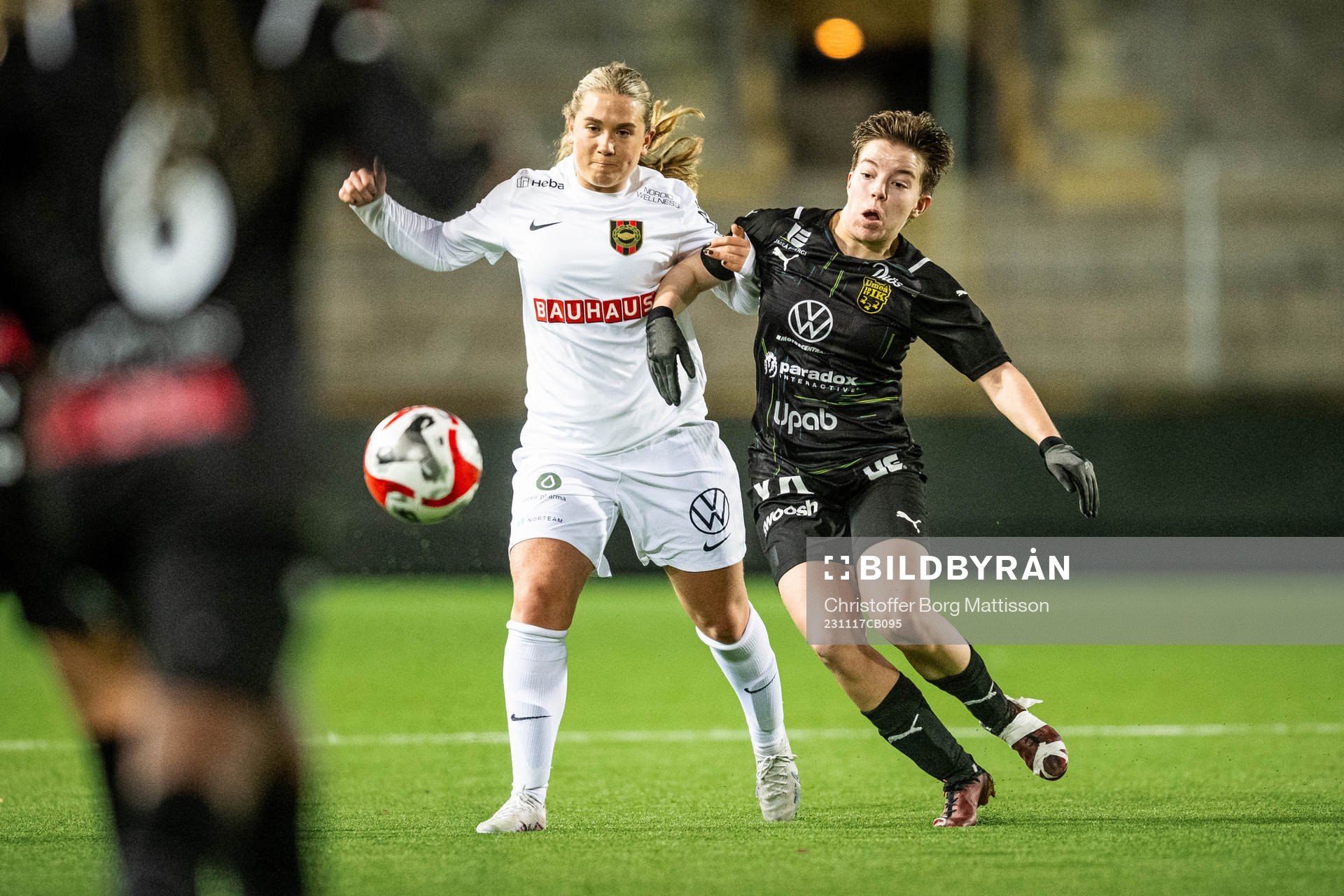 Brommapojkarnas Ebba Hjalmarsson och Umeås Isabelle