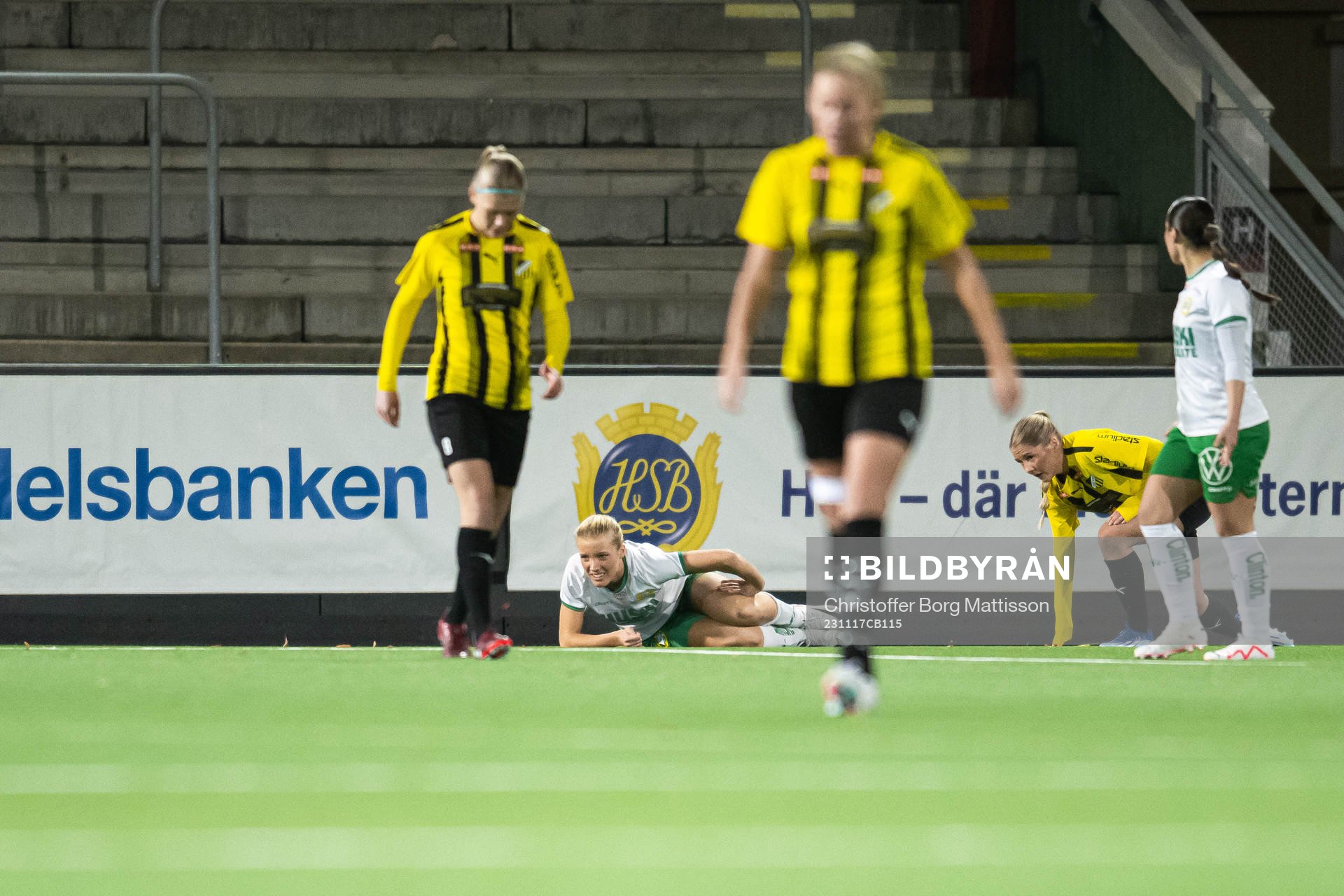 Hammarbys Smilla Holmberg har ont