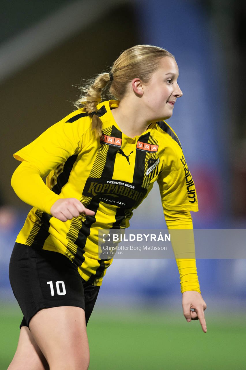Häckens Emilia Migas jublar
