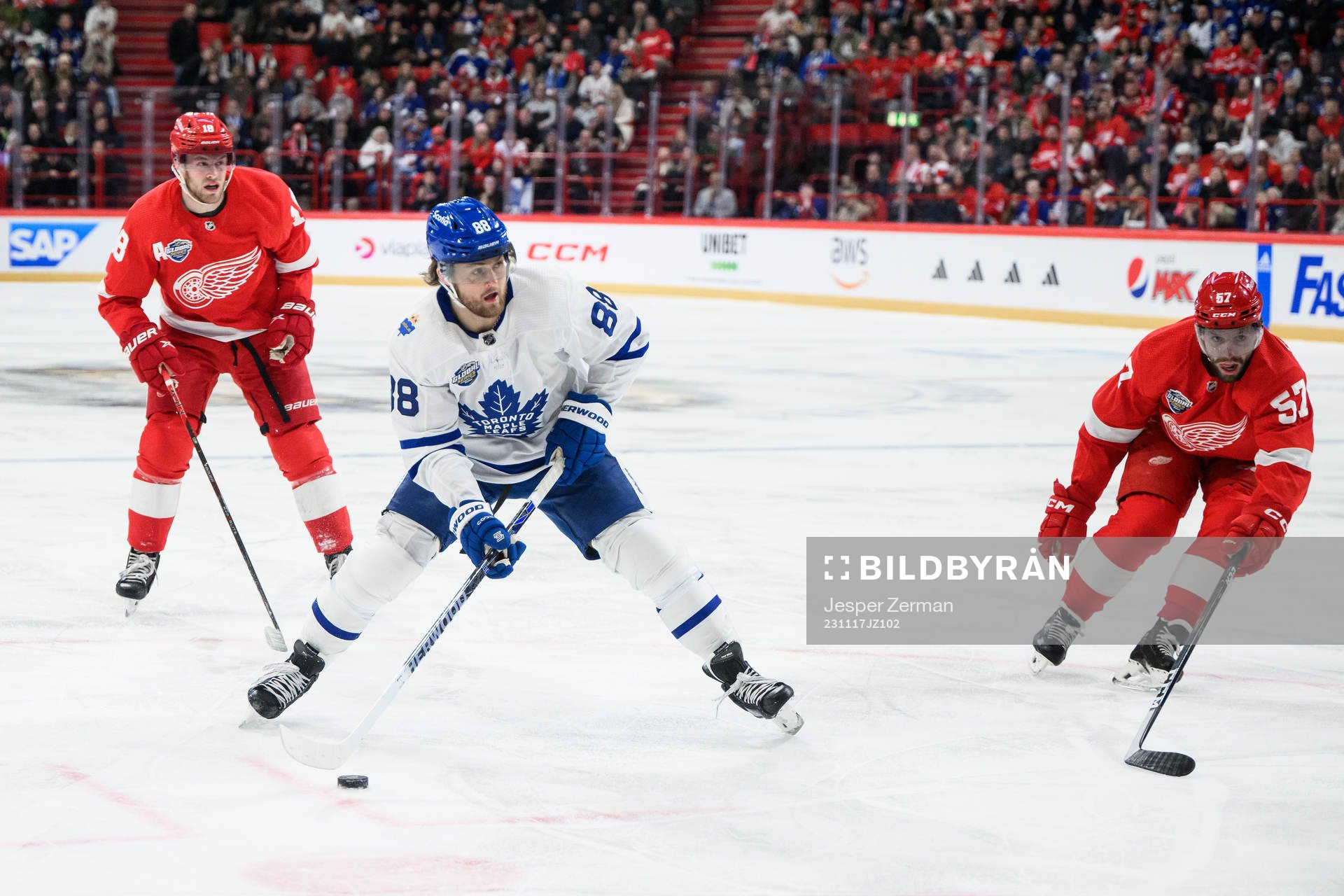 Andrew Copp and David Perron of Detroit Red Wings against
