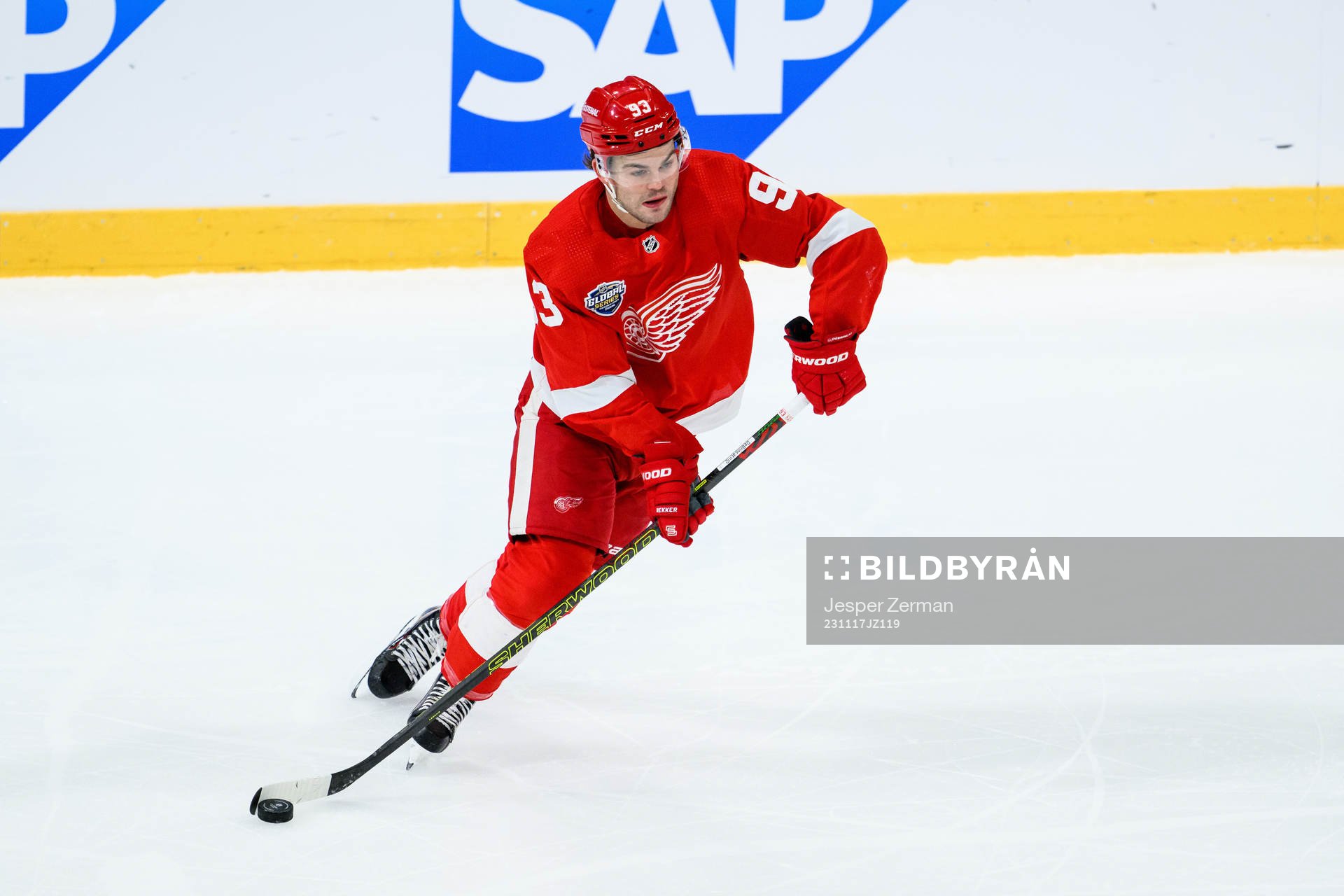 Alex DeBrincat of Detroit Red Wings