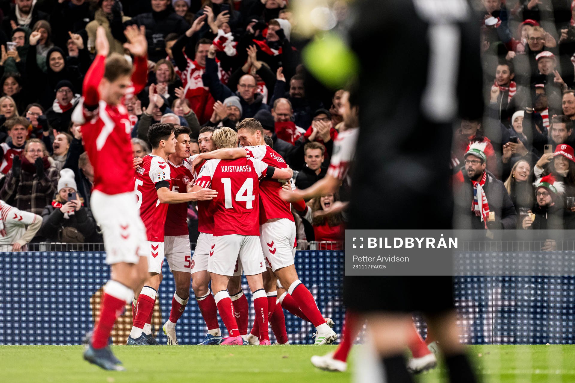 Joakim Mæhle of Denmark celebrates