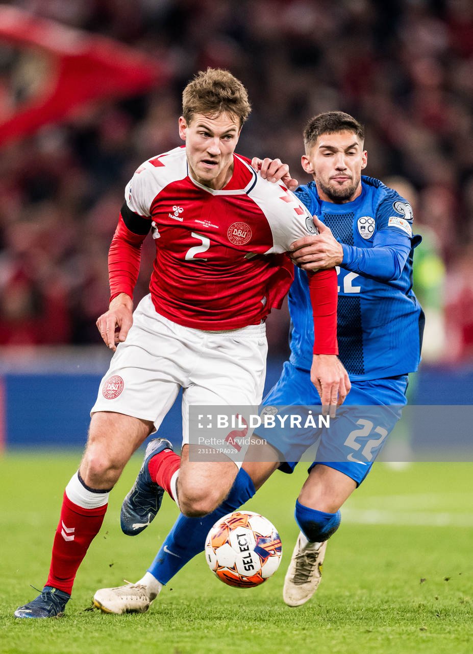 Joachim Andersen of Denmark and Adam Cerin of Slovenia