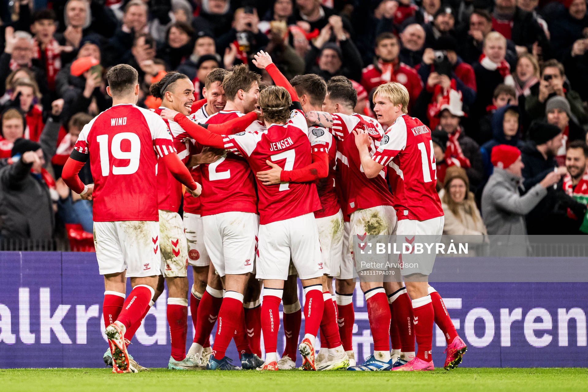 Thomas Delaney of Denmark celebrates