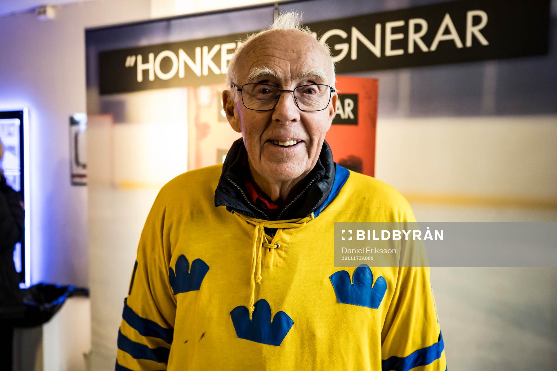Leif Honken Holmqvist innan ishockeymatchen i