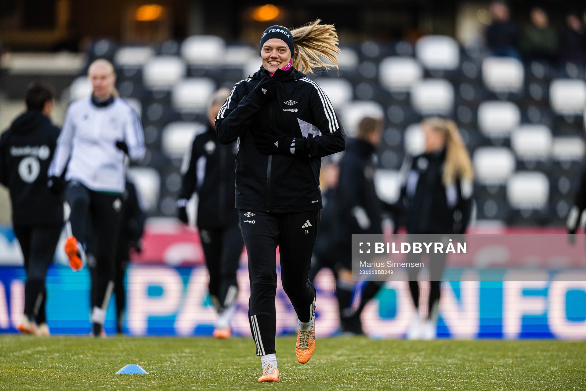Mathilde Harviken of Rosenborg warms up